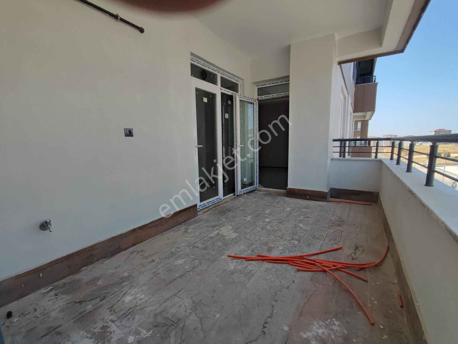 Alpaslan'da 2025 Teslimli Site İçinde İnce İşçilikli Lüks 2+1 - Görsel 8