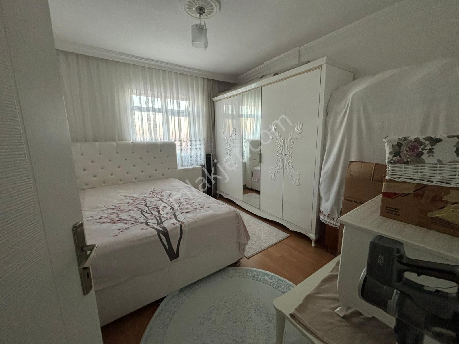 Koza Emlak'tan Mareşal Çakmak Mahalesinde Kilerli Ara Katta Full Yapılı 3+1 Satılık Dairee - Görsel 23