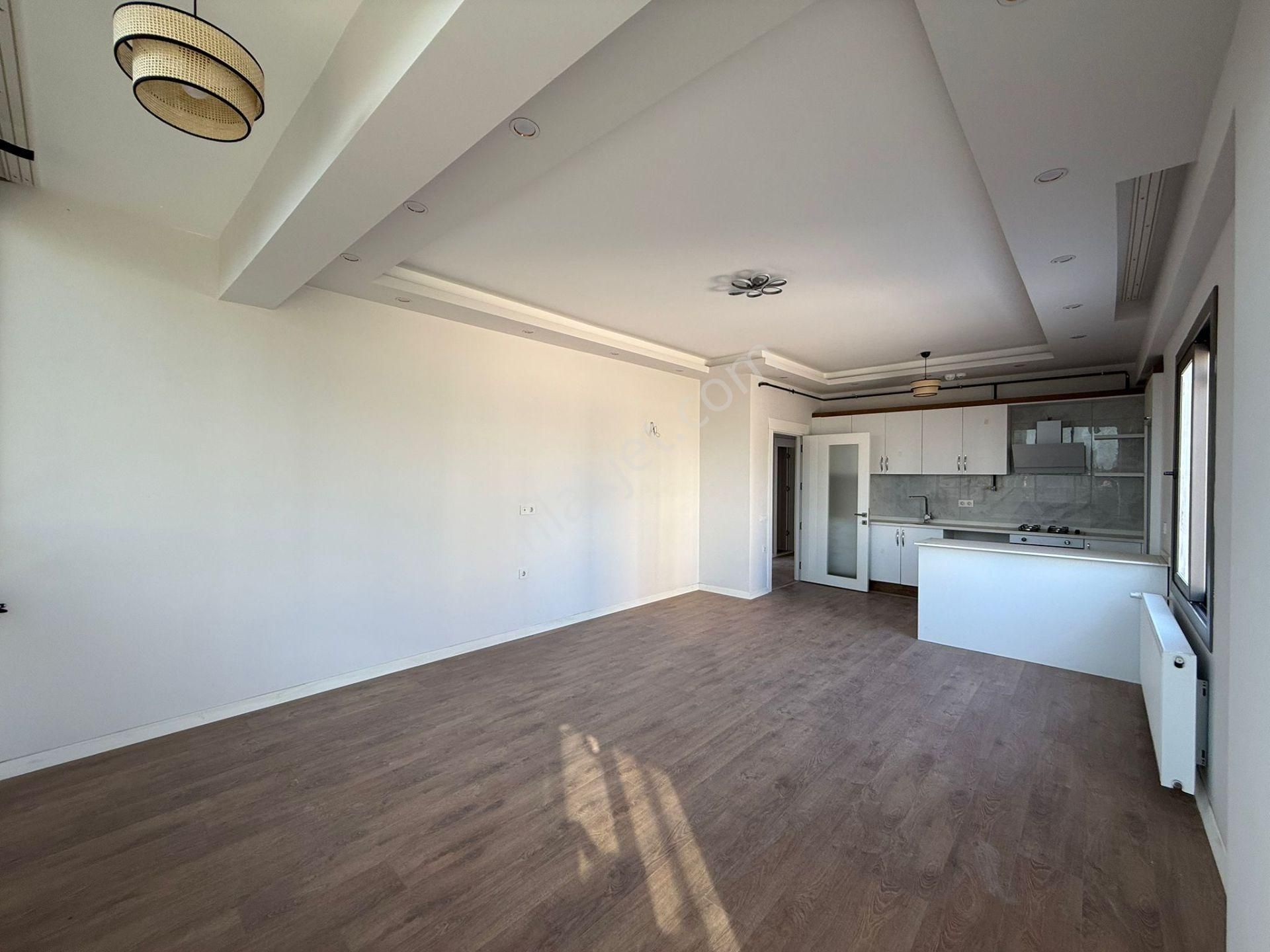 Karınca'dan 75.yıl'da D.gazlı Ankastreli 2+1 Satılık Daire! - Görsel 5