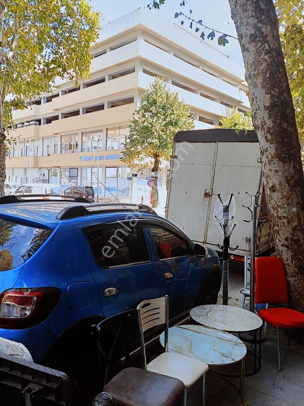 İzmit Merkez De Acil Satılık 215m2 Dükkan - Görsel 3