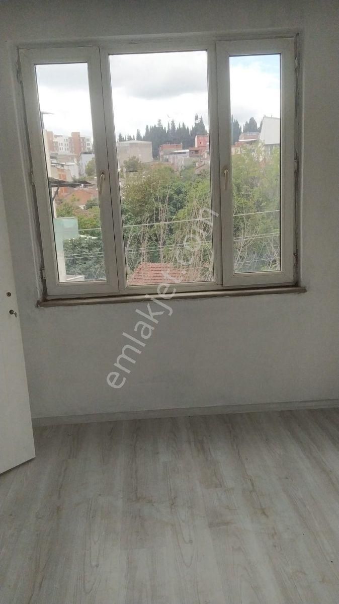 Kemalpaşada Pazarin Dibinde Acil Satilik Kupon Daire - Görsel 11