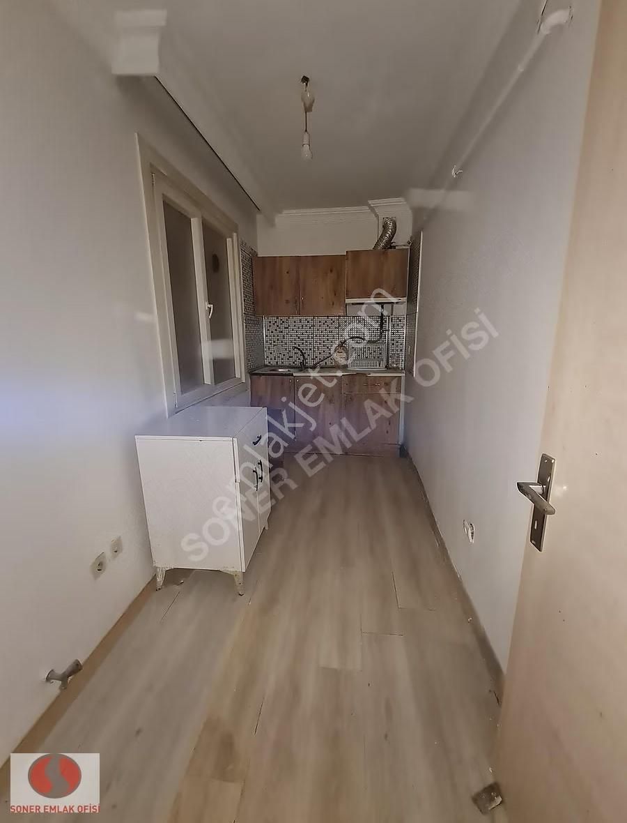 Kadıköy Altıyol Çilek Sokakta 2.5+1 Kiralık 1 Kat Bakımlı Daire - Görsel 4