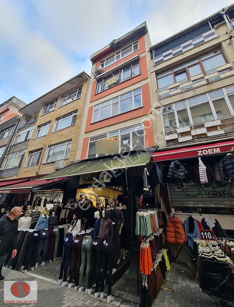 Kadıköy Altıyol Çilek Sokakta 2.5+1 Kiralık 1 Kat Bakımlı Daire