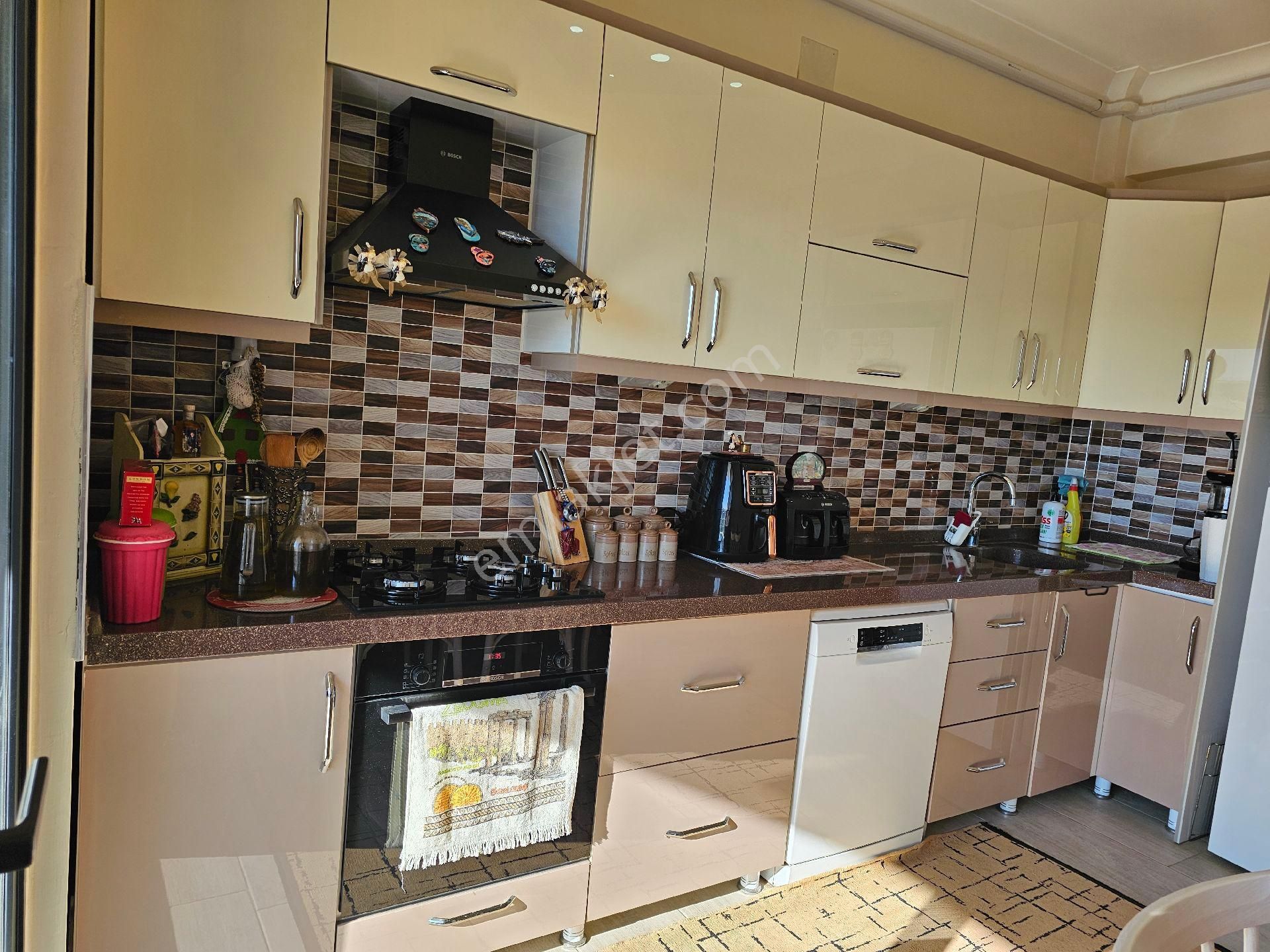 Startkey'den Bahçelievler Akbey Sitesinde 2+1 Satılık Daire - Görsel 11