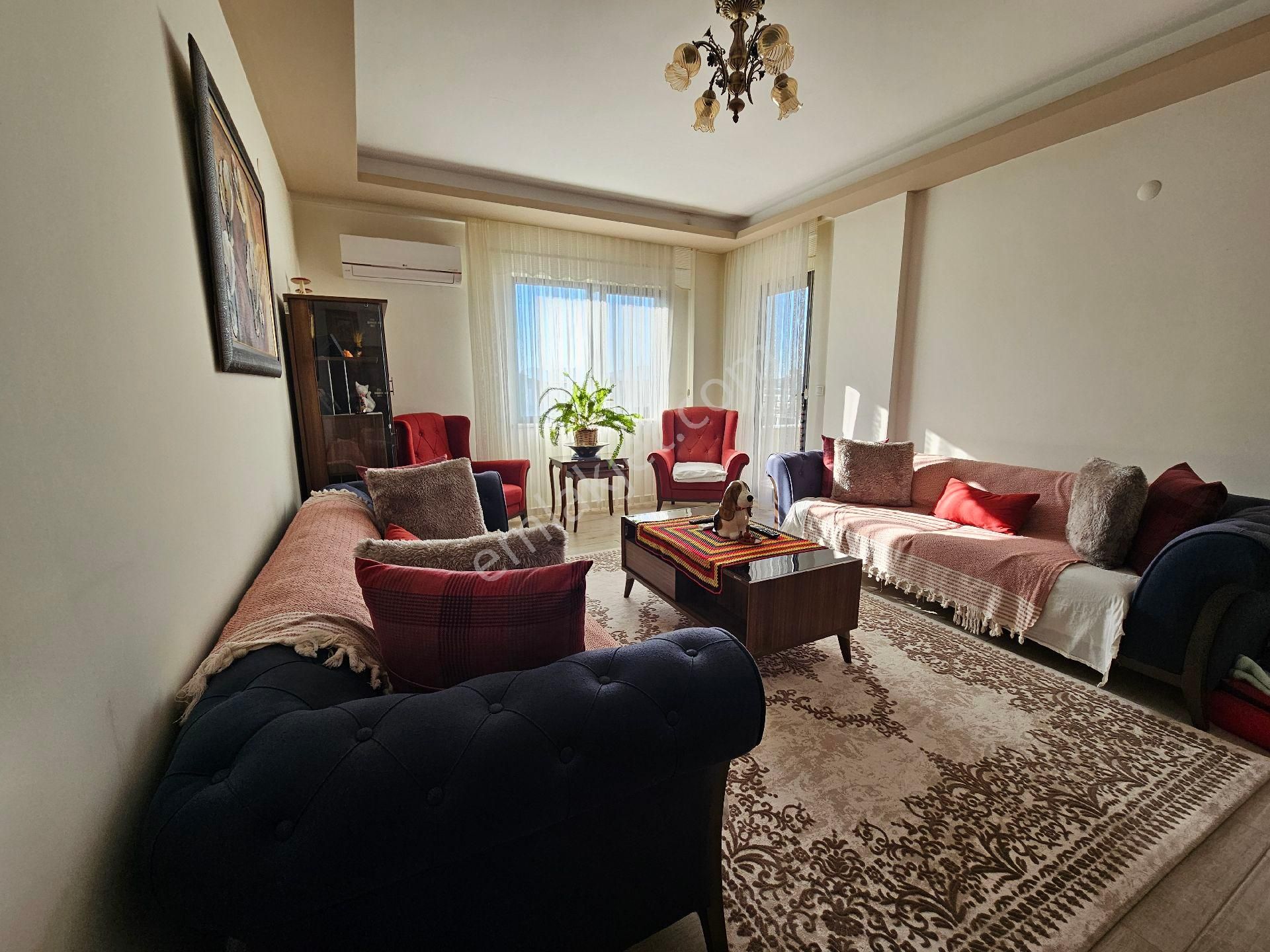 Startkey'den Bahçelievler Akbey Sitesinde 2+1 Satılık Daire - Görsel 2