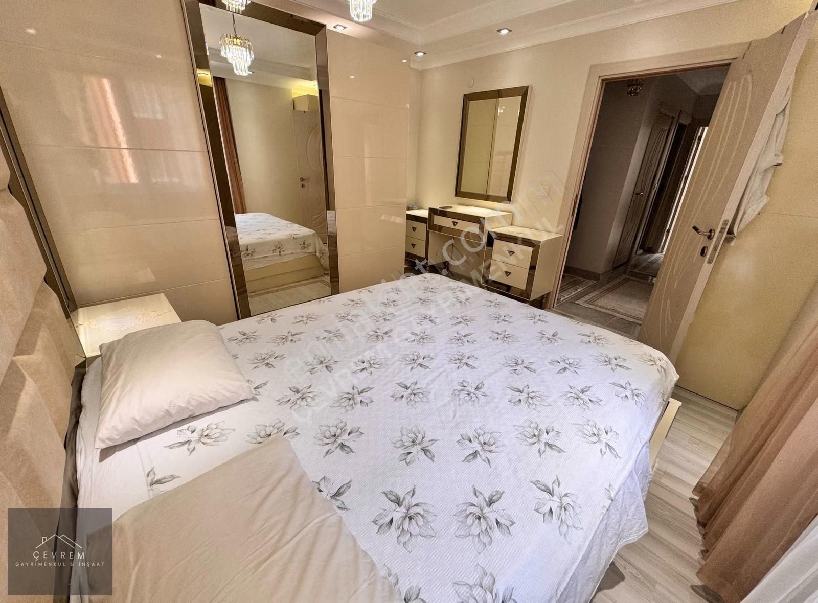 Kanarya'da Site İçerisinde Marmaraya Yakın 2+1 85m² Daire - Görsel 3