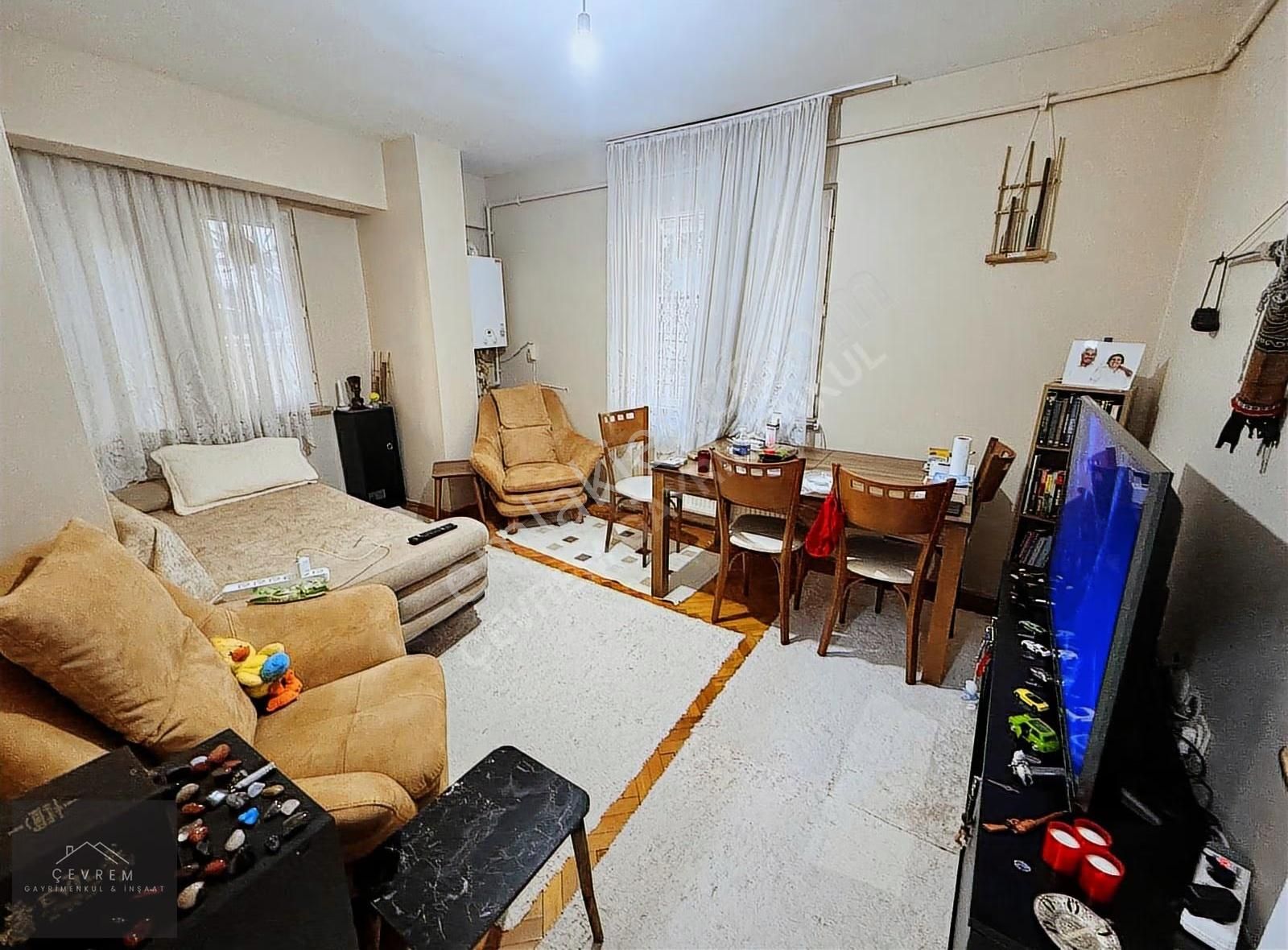 Mecidiyeköy'de Yatırıma Uygun Harika Konumda 2+1 75m² Daire - Görsel 2
