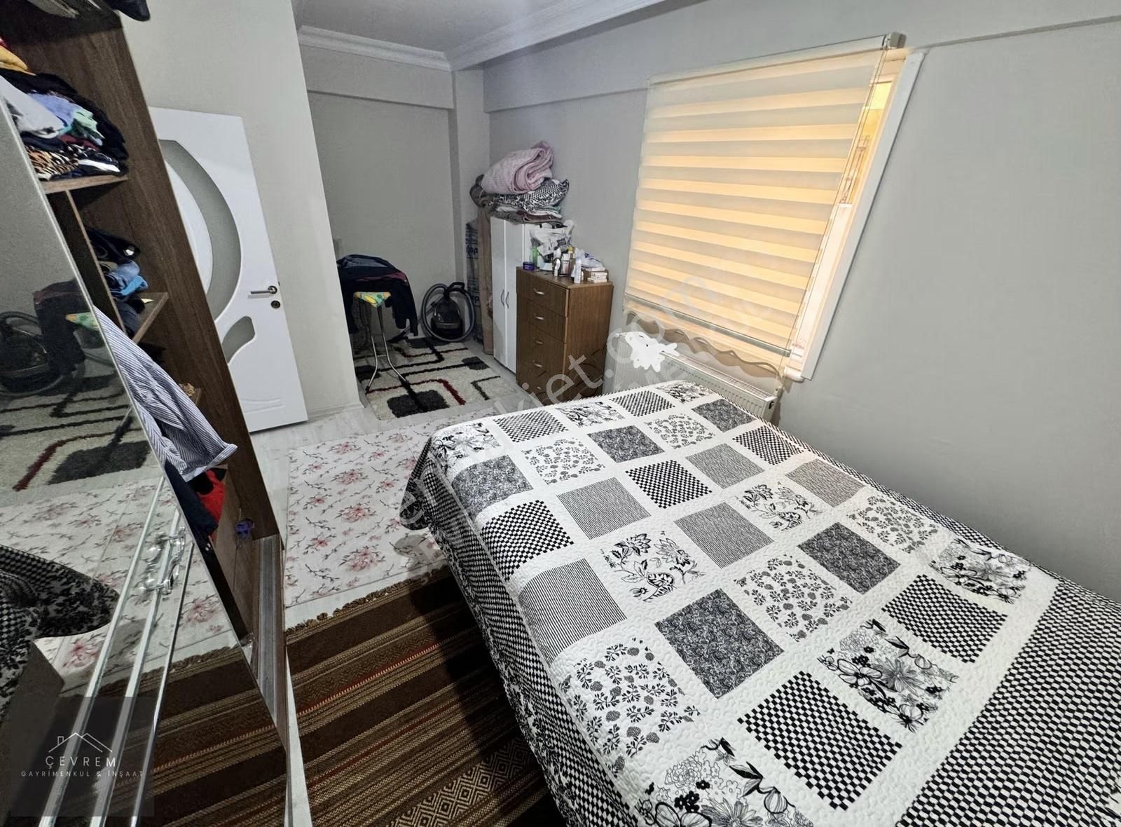 Yeşilova'da Harika Konumda Metrobüse Yakın 3+1 130m² Bahçe Kat - Görsel 5