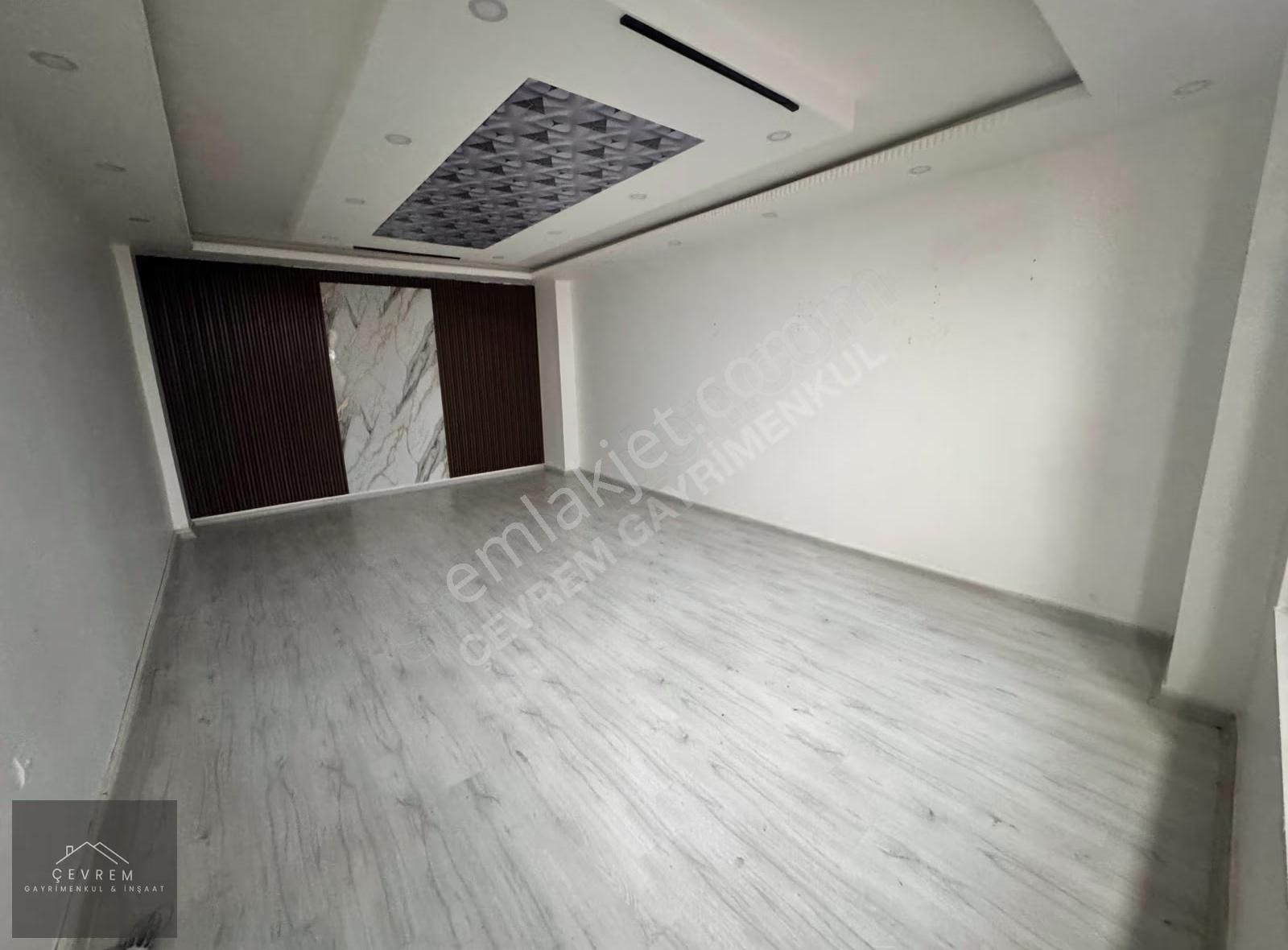 İş Hanı İçerisinde Harika Konumda Masrafsız 30m² Kiralık İş Yeri - Görsel 5