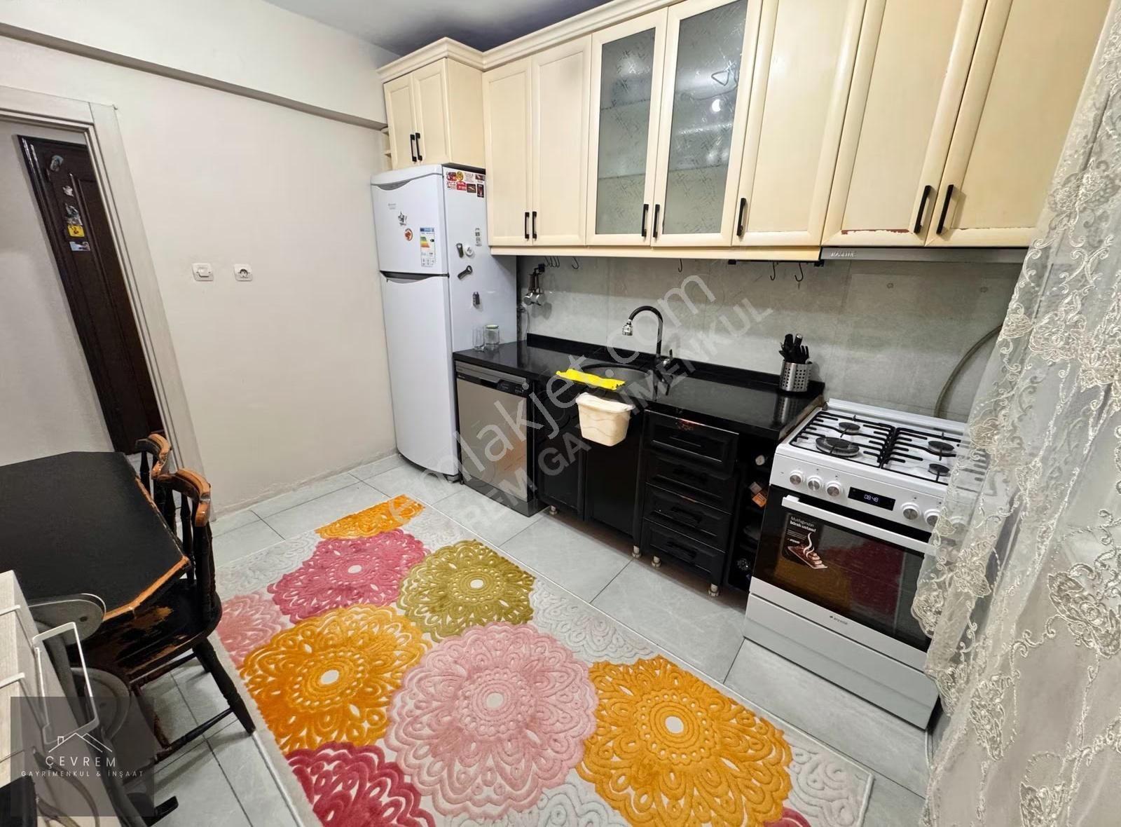 Çevrem Yeşilova'da Metrobüse Çok Yakın Masrafsız 3+1 120m² Daire - Görsel 26