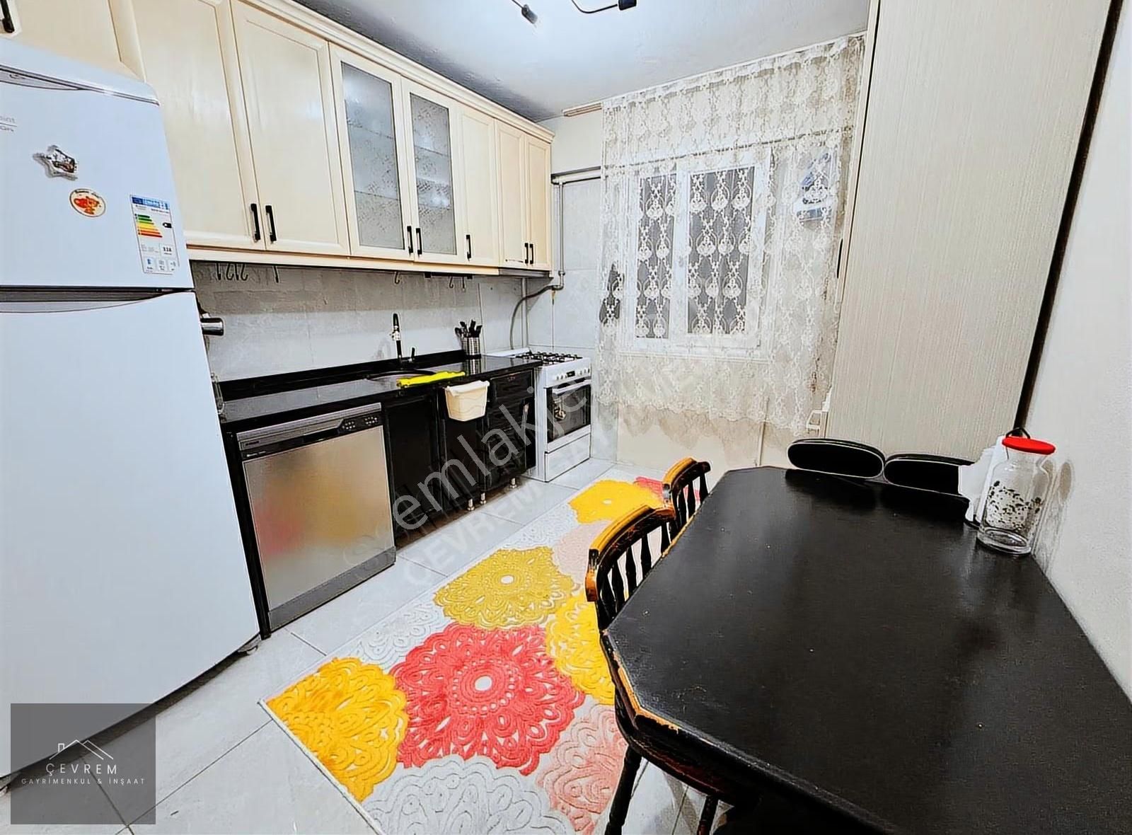 Çevrem Yeşilova'da Metrobüse Çok Yakın Masrafsız 3+1 120m² Daire - Görsel 3