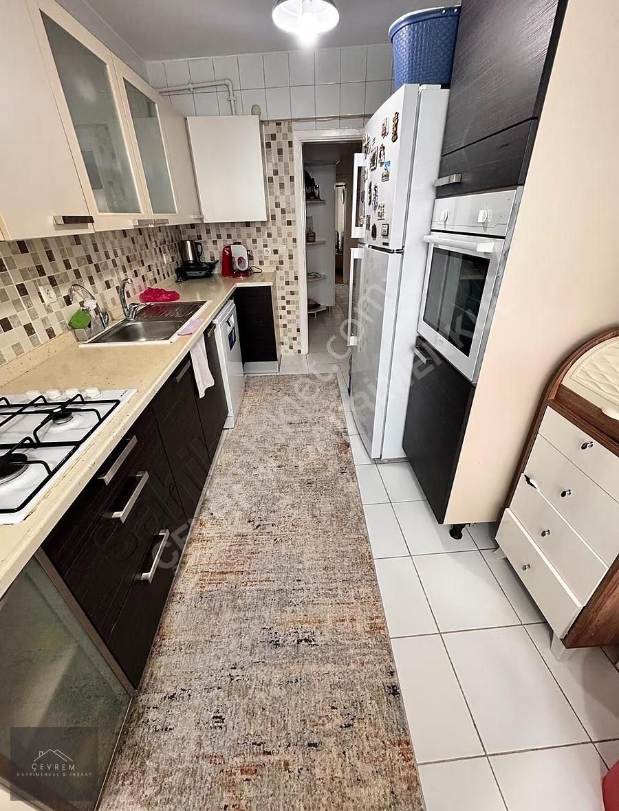 **çevrem** Gültepe'de Metrobüse Yakın Merkezi Konumda 2+1 Daire - Görsel 17