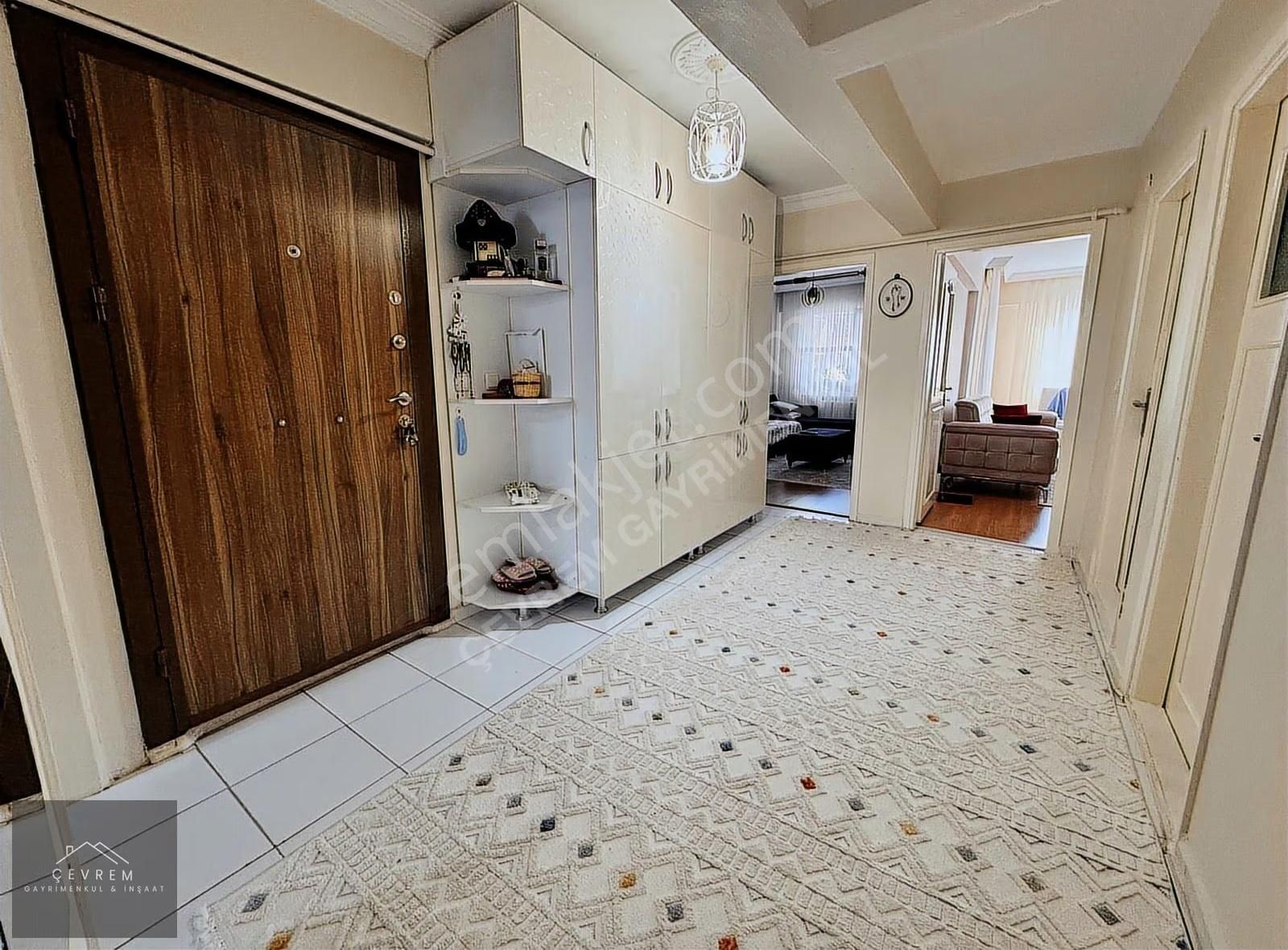 **çevrem** Gültepe'de Metrobüse Yakın Merkezi Konumda 2+1 Daire - Görsel 9