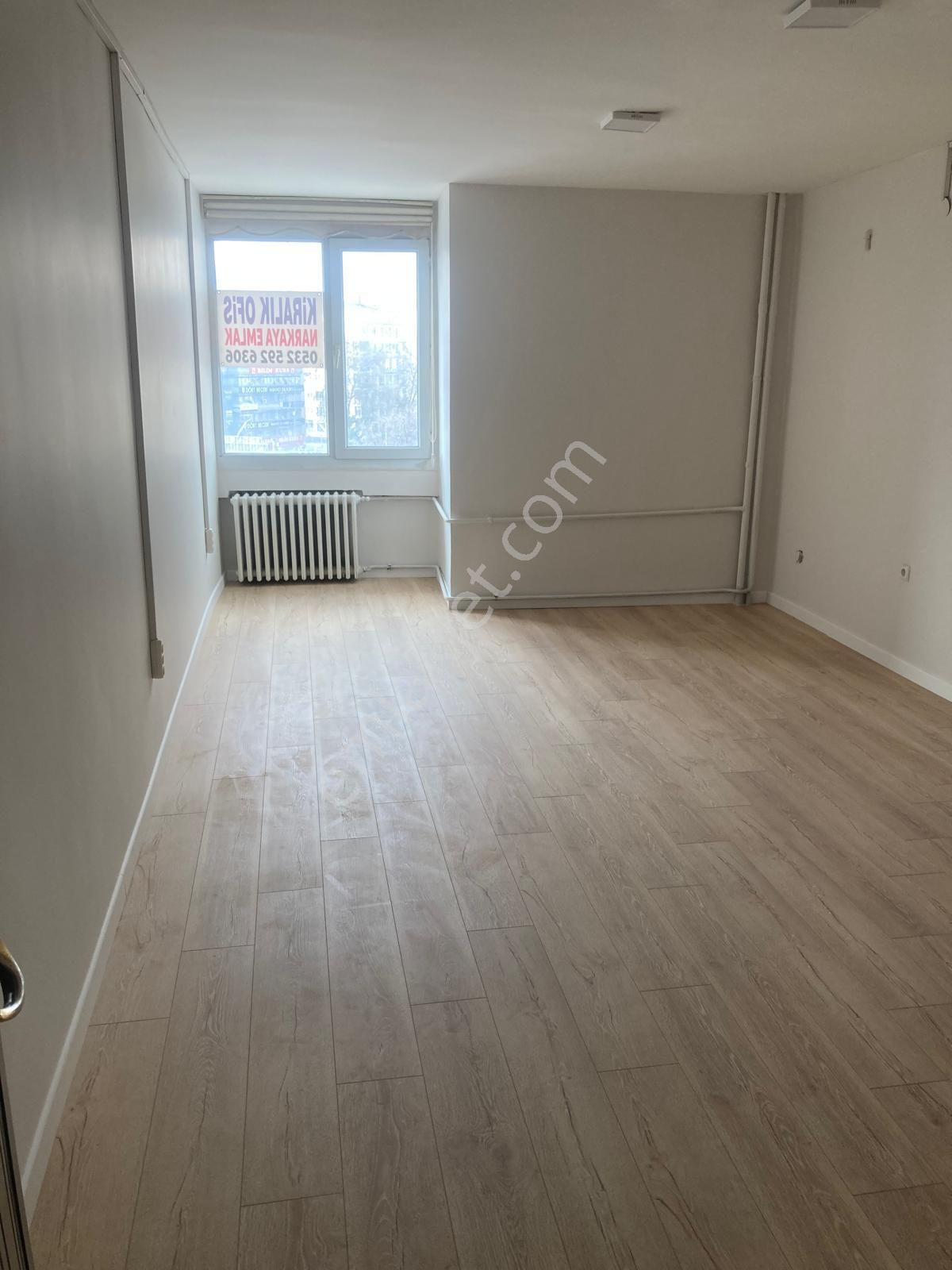 Kızılay Merkezde En Hareketli Caddede 23 M2 Kiralık Ofis - Görsel 3