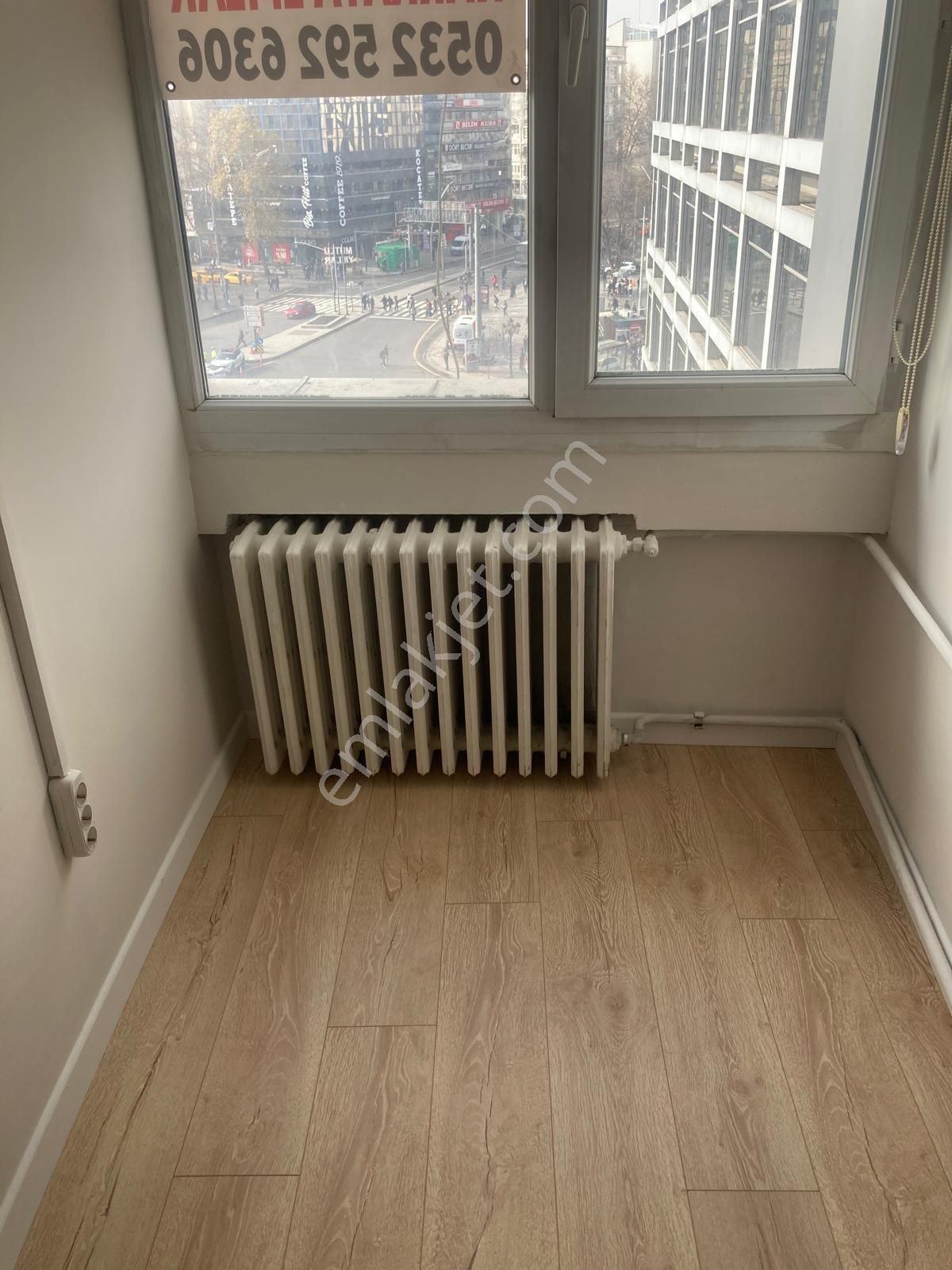 Kızılay Merkezde En Hareketli Caddede 23 M2 Kiralık Ofis - Görsel 4