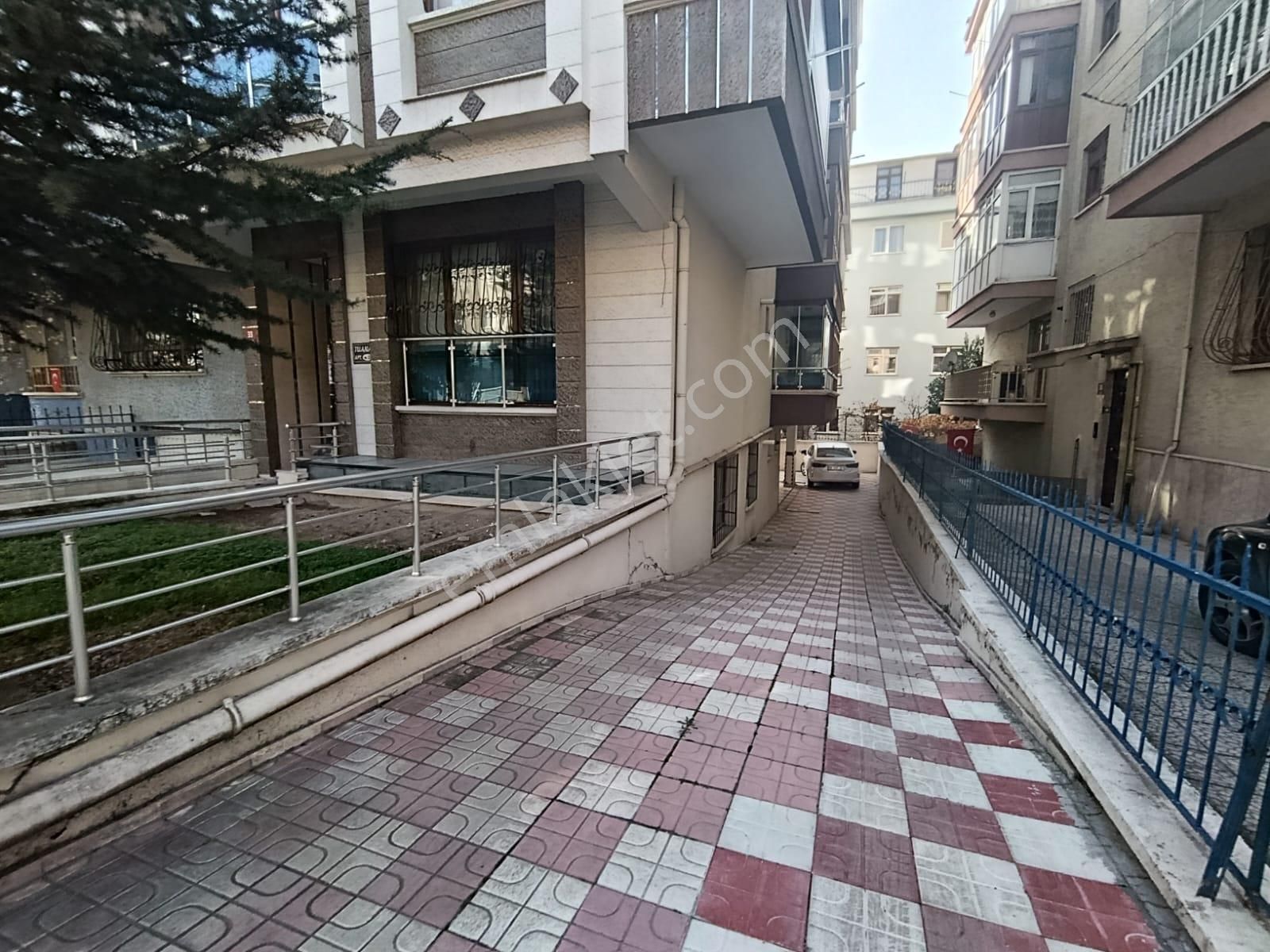 Yenimahalle Yeniçağda Yapılı Merkezi Lokasyon 1+1 Satılık Daire - Görsel 19