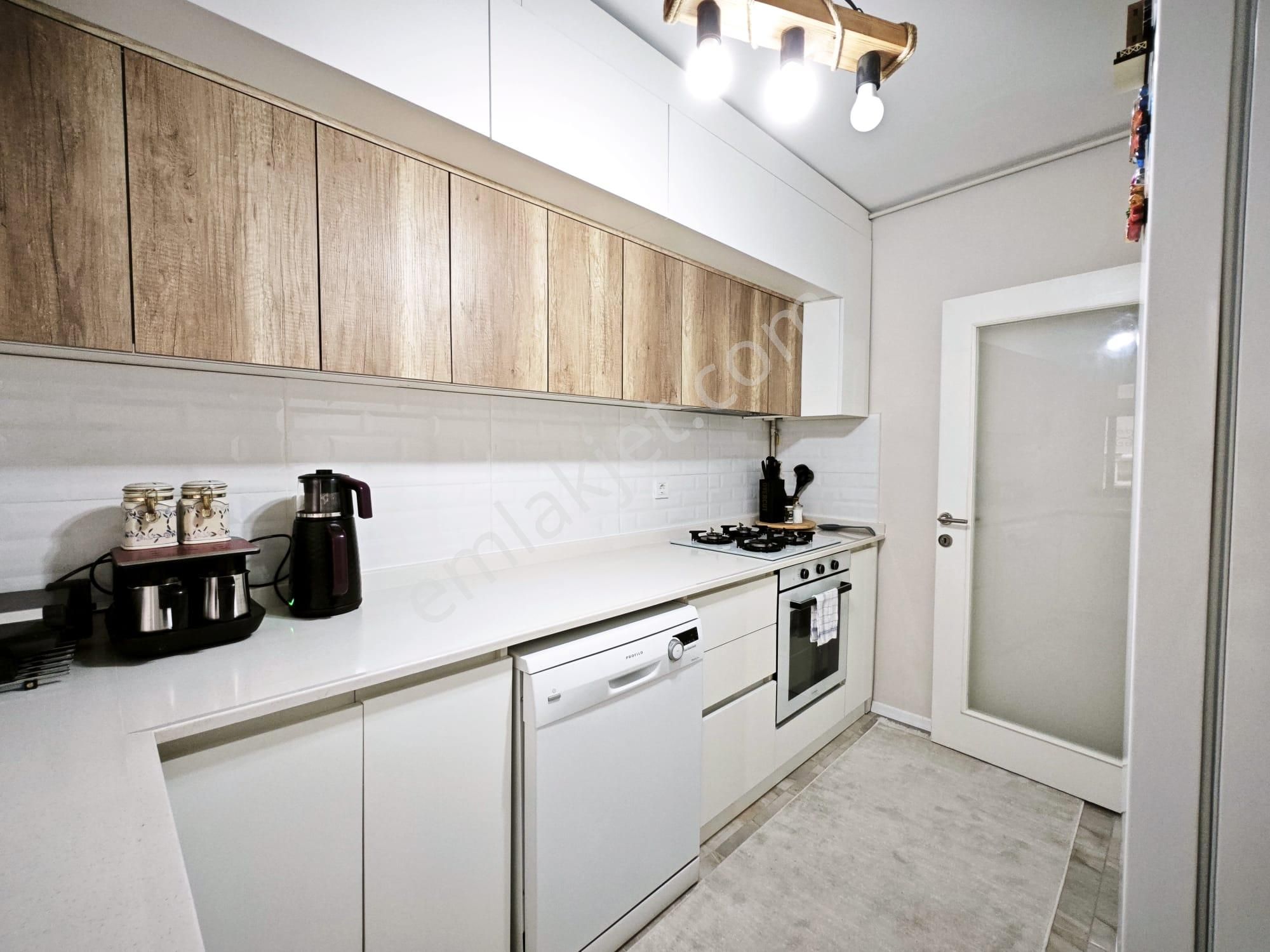 Pamuklar Mah. Seval Cad. Düz Giriş Tertemiz Bakımlı 2+1 - Görsel 13