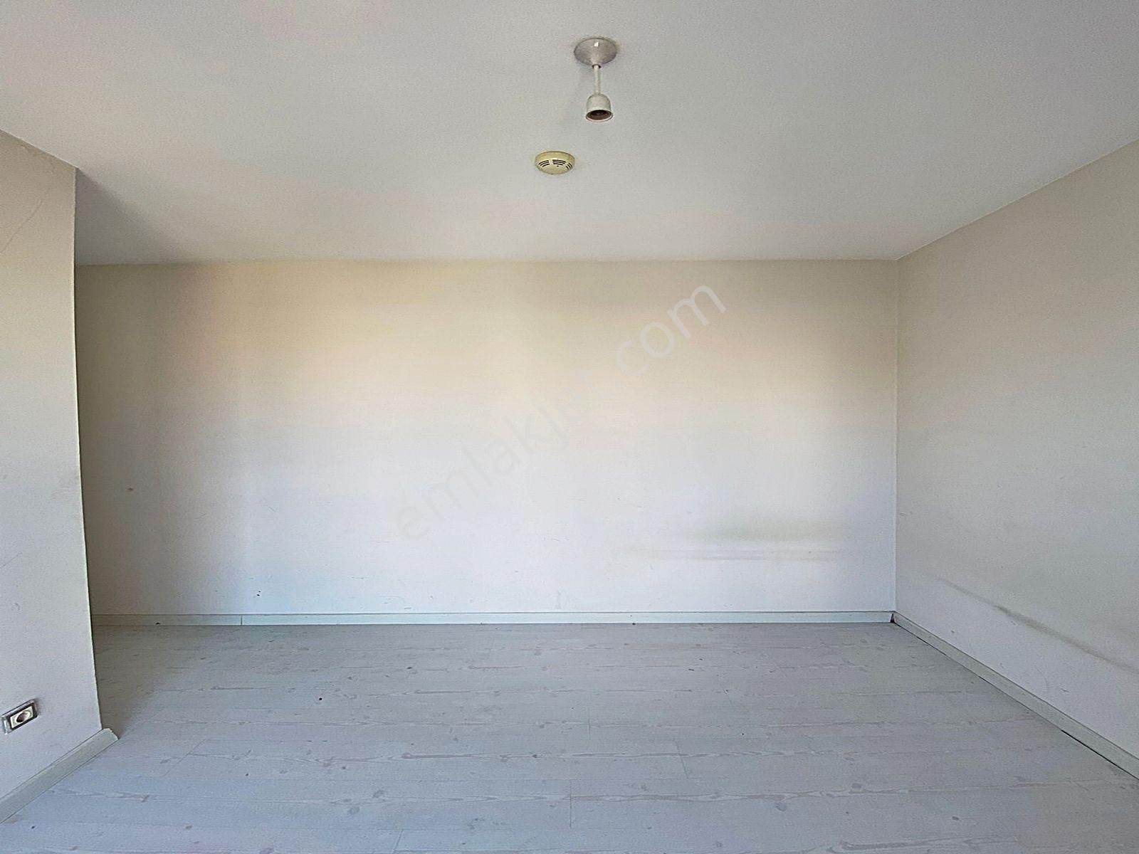 Cadde34 Yapı'dan Kapalı Otoparklı Site İçerisinde 3+1 Eminevime Uygun Satılık Daire - Görsel 26