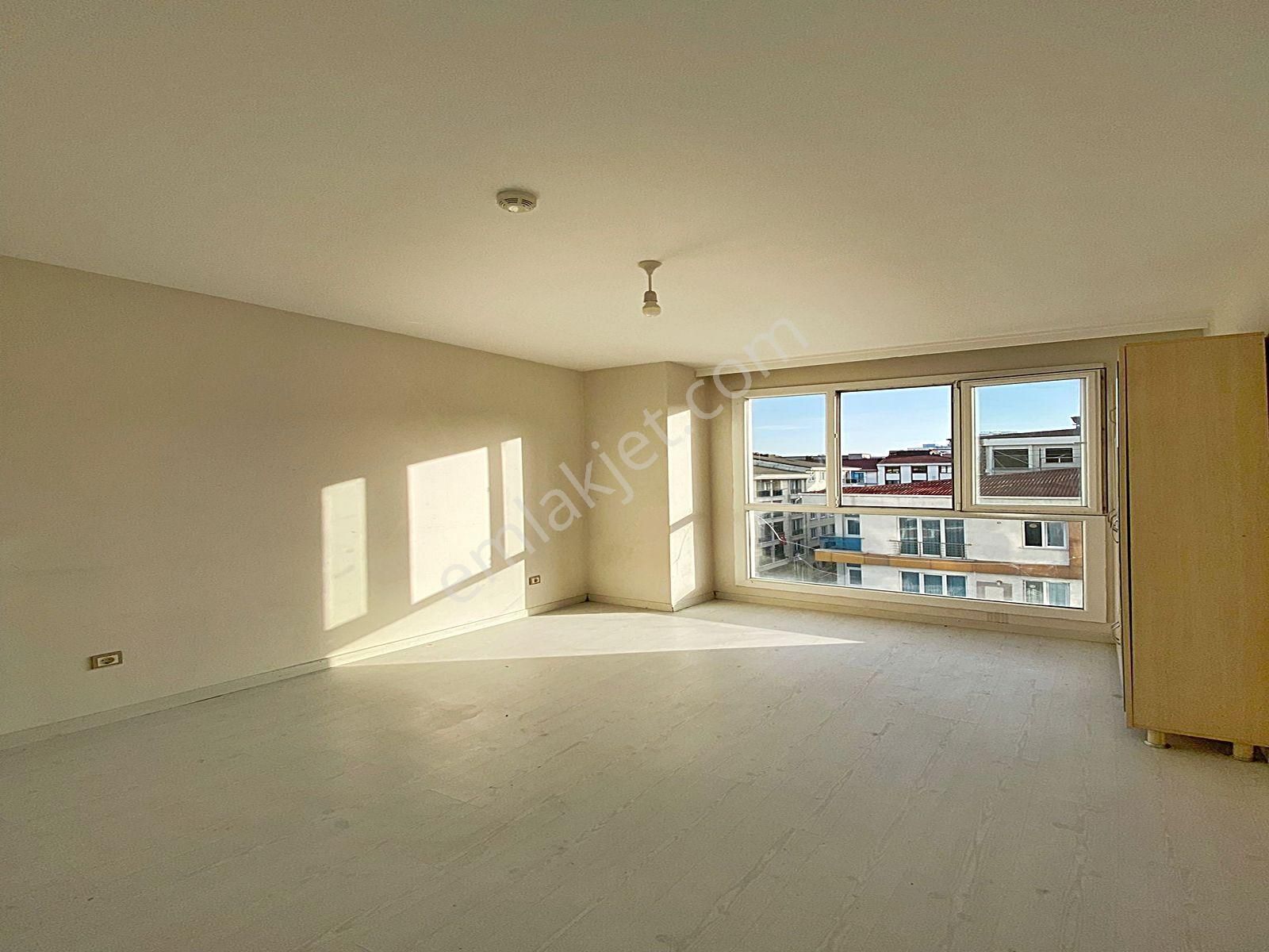 Cadde34 Yapı'dan Kapalı Otoparklı Site İçerisinde 3+1 Eminevime Uygun Satılık Daire - Görsel 12