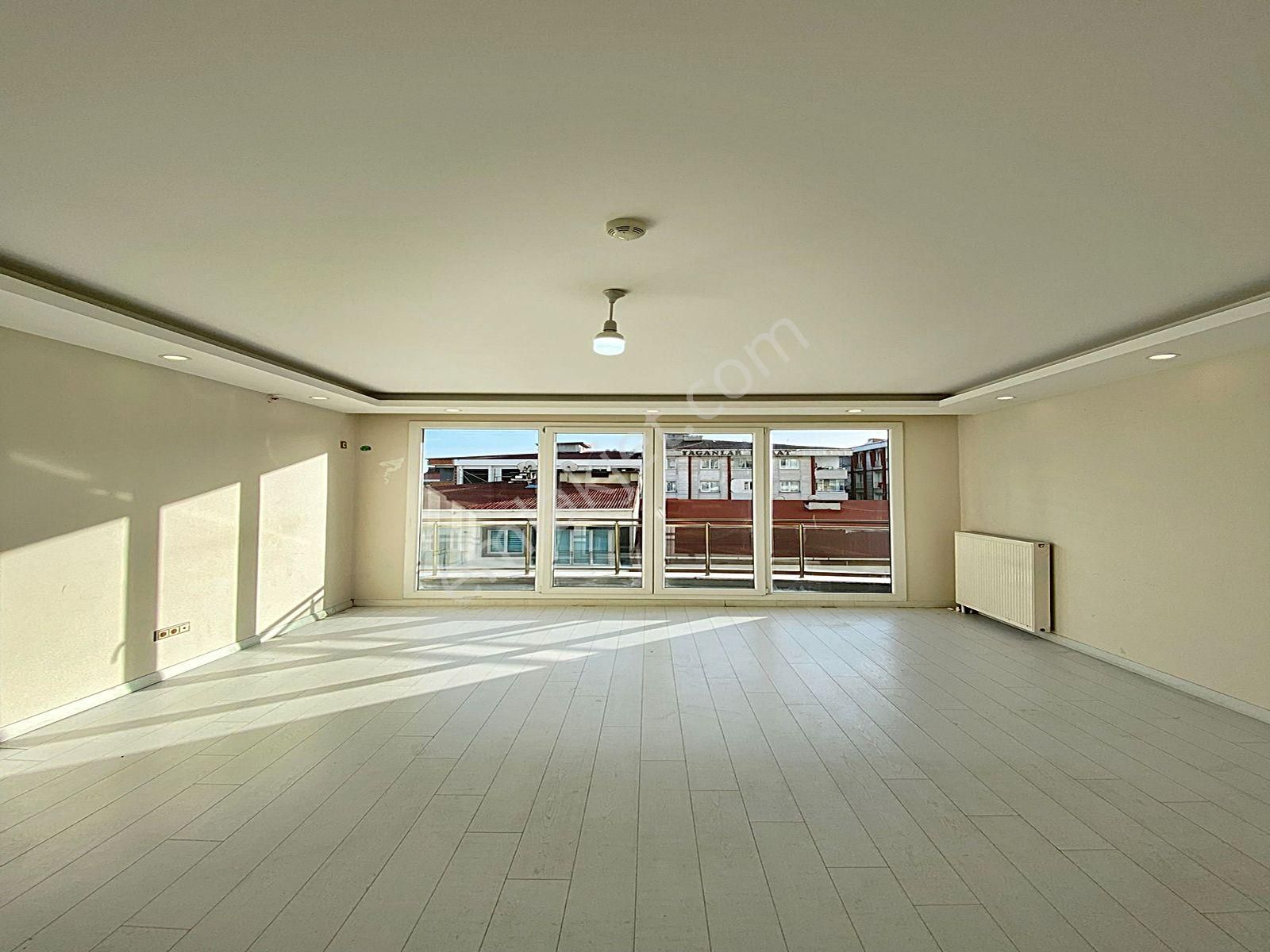 Cadde34 Yapı'dan Kapalı Otoparklı Site İçerisinde 3+1 Eminevime Uygun Satılık Daire - Görsel 4