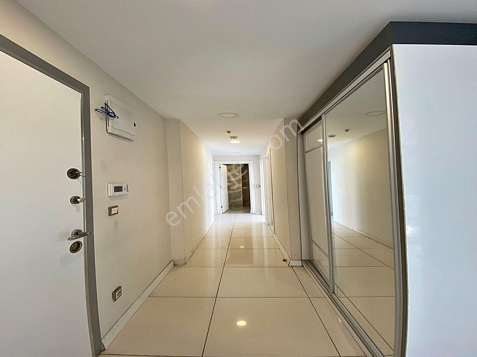 Cadde34 Yapı'dan Kapalı Otoparklı Site İçerisinde 3+1 Eminevime Uygun Satılık Daire - Görsel 11