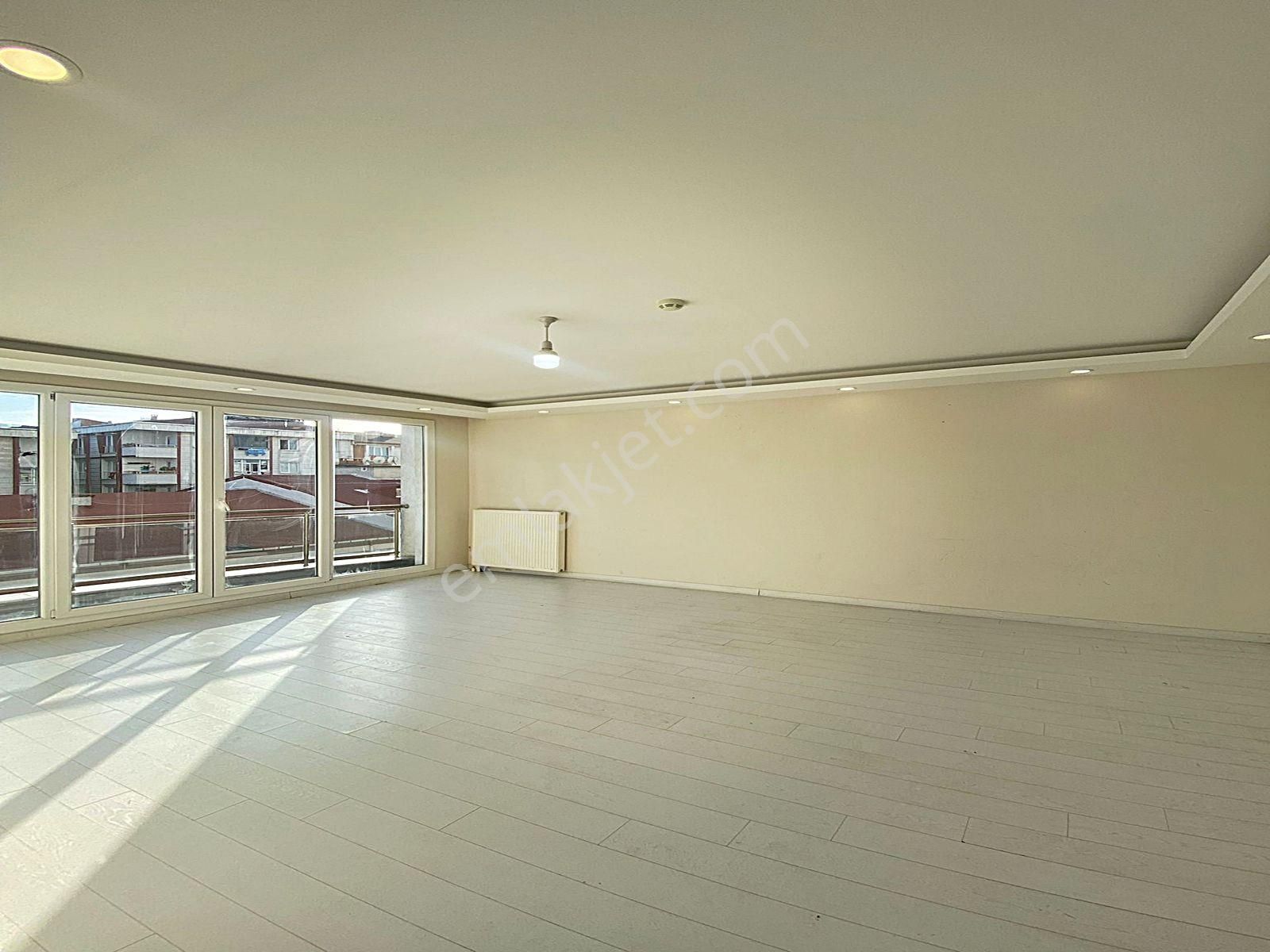 Cadde34 Yapı'dan Kapalı Otoparklı Site İçerisinde 3+1 Eminevime Uygun Satılık Daire - Görsel 3