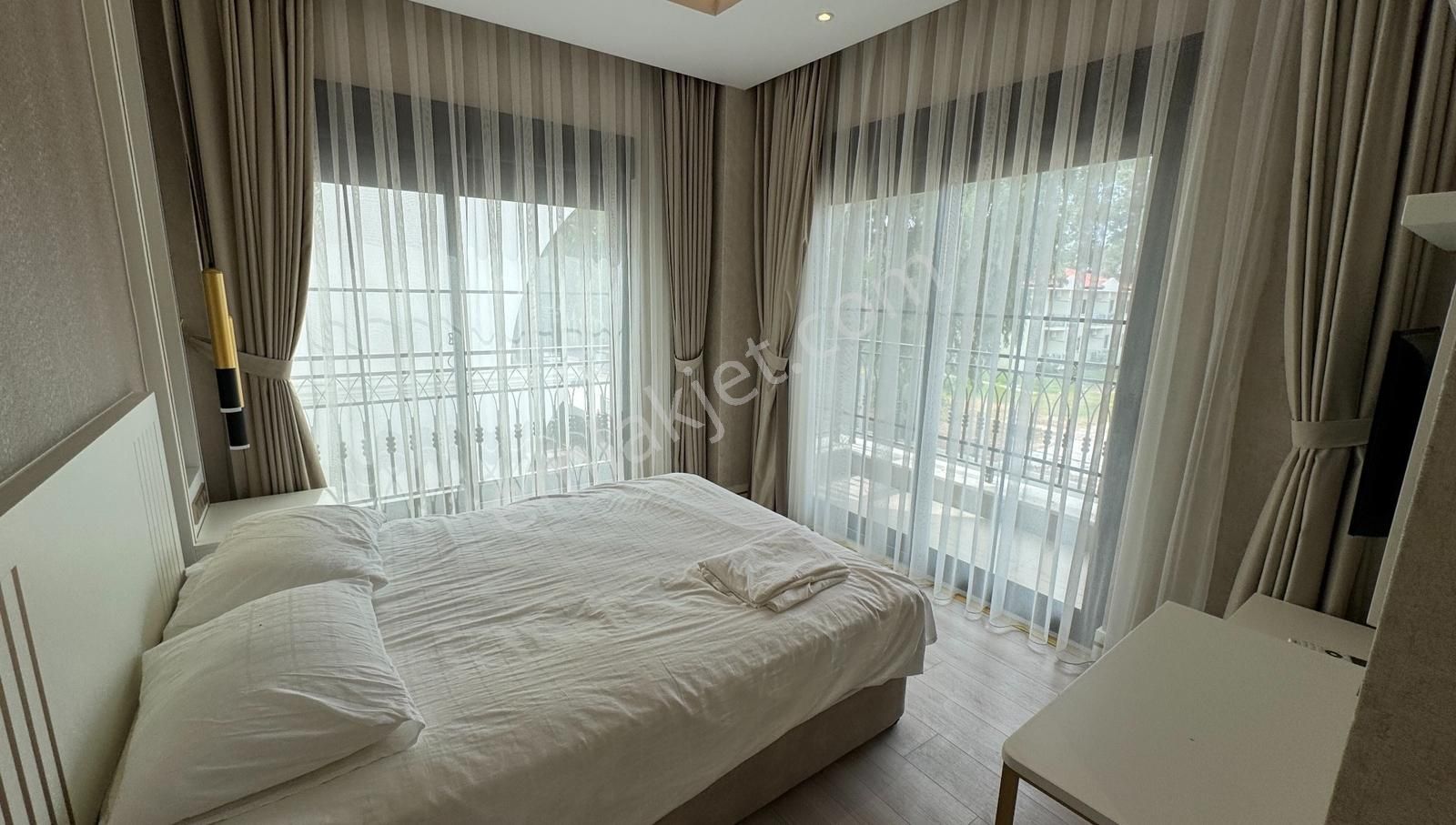 Belekte Satılık 4+1 Tripleks Villa Özel Bahçeli Ve Havuzlu - Görsel 26