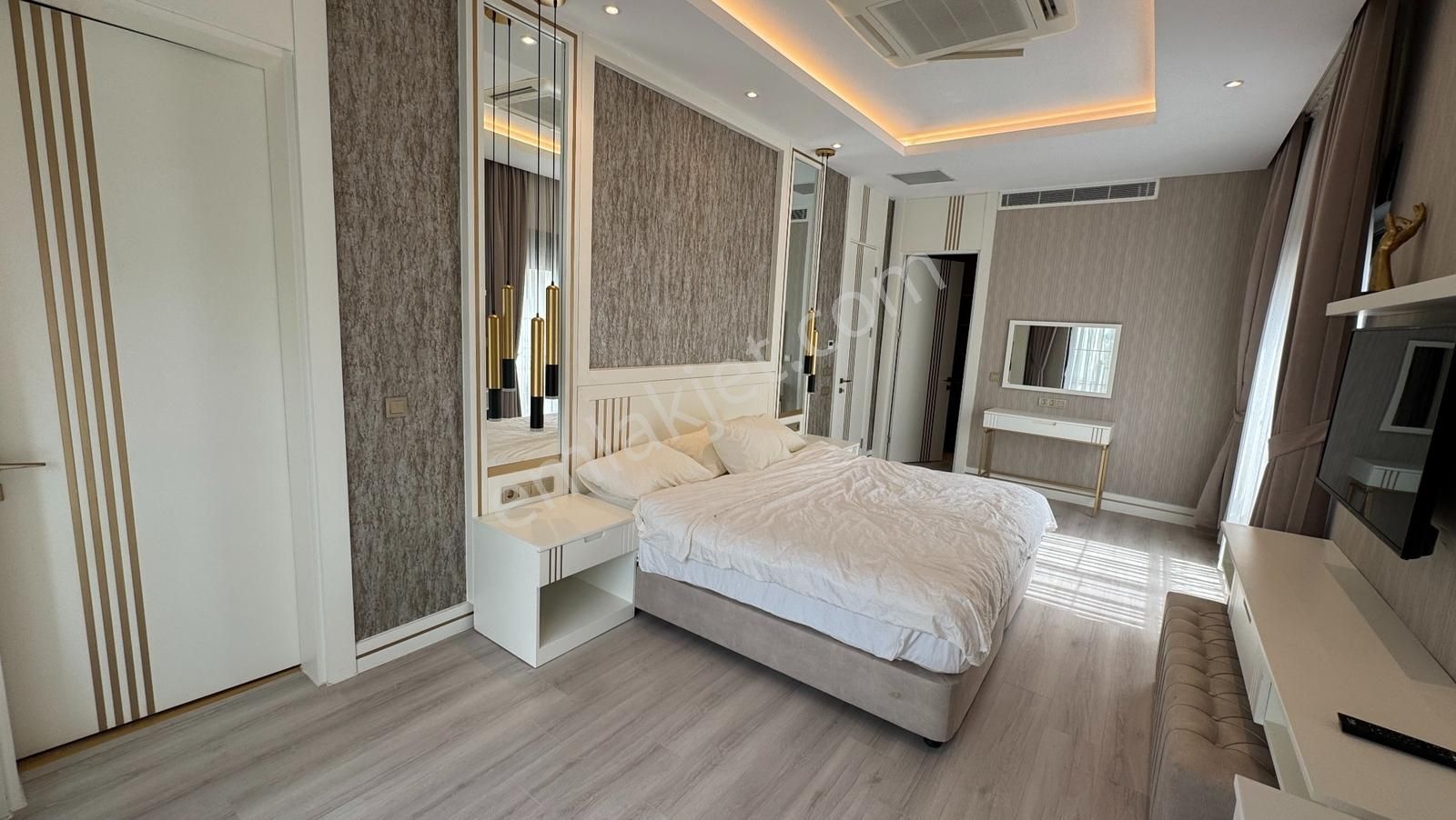 Belekte Satılık 4+1 Tripleks Villa Özel Bahçeli Ve Havuzlu - Görsel 12