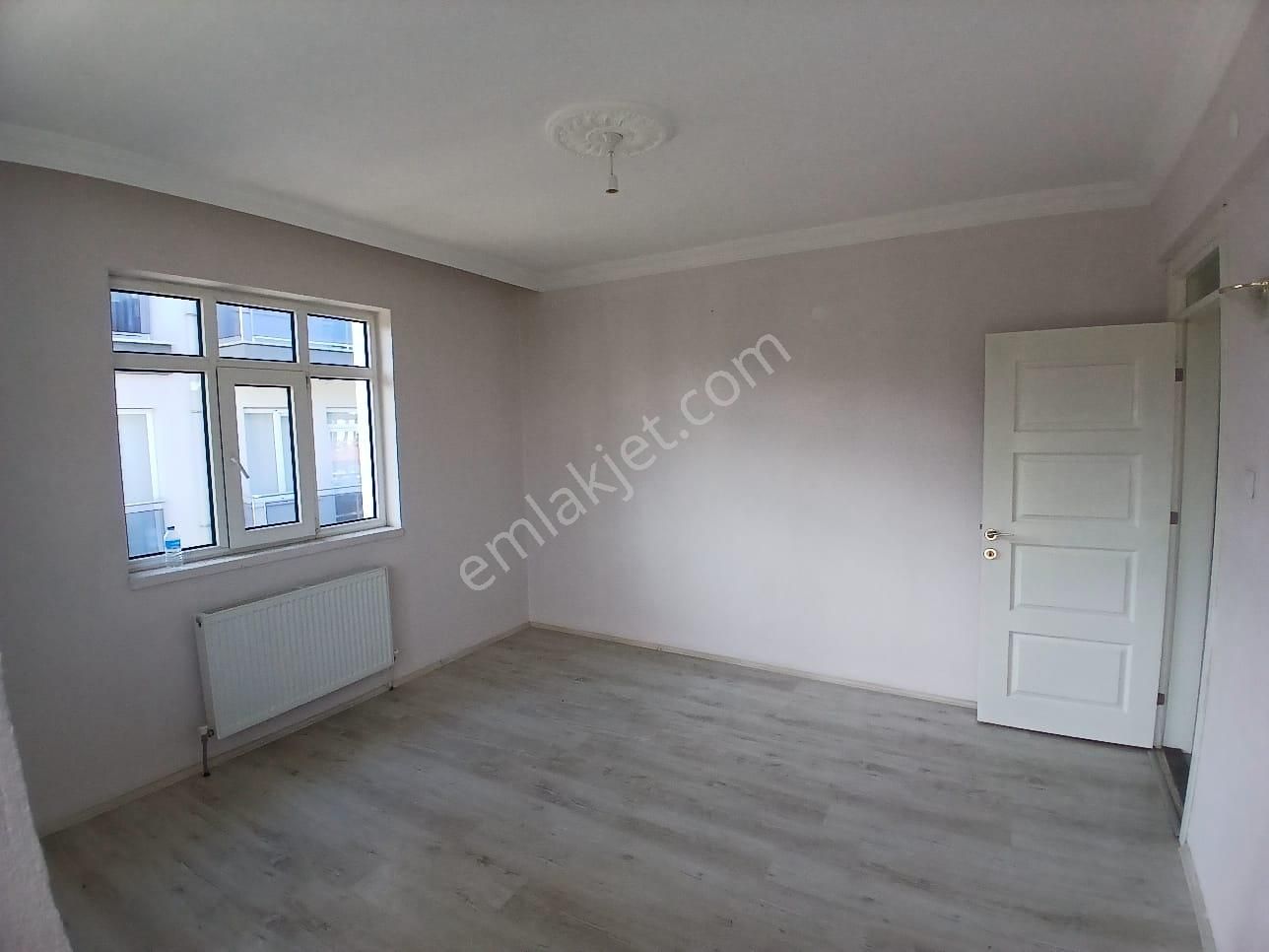 Akçay Emlak'tan Akşehir Koşuyolunda Komple Bakımlı Kiralık 3+1 Daire - Görsel 11