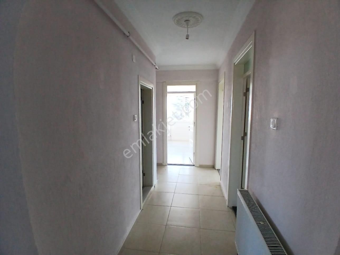 Akçay Emlak'tan Akşehir Koşuyolunda Komple Bakımlı Kiralık 3+1 Daire - Görsel 27