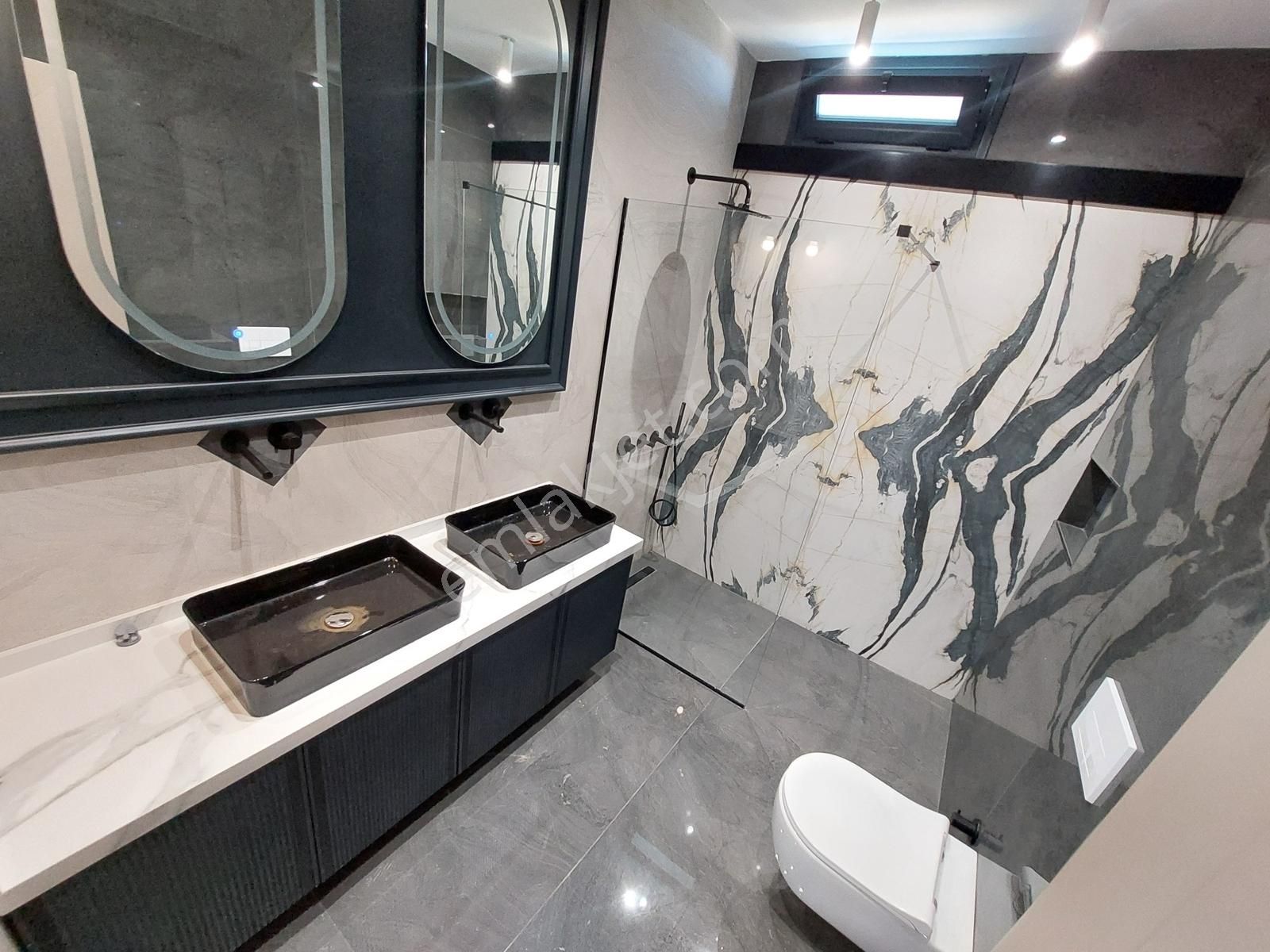 Narlı'da,650m2 Arsa İçinde Eşşiz Mimarili Havuzlu 6+1 Lüks Villa - Görsel 16