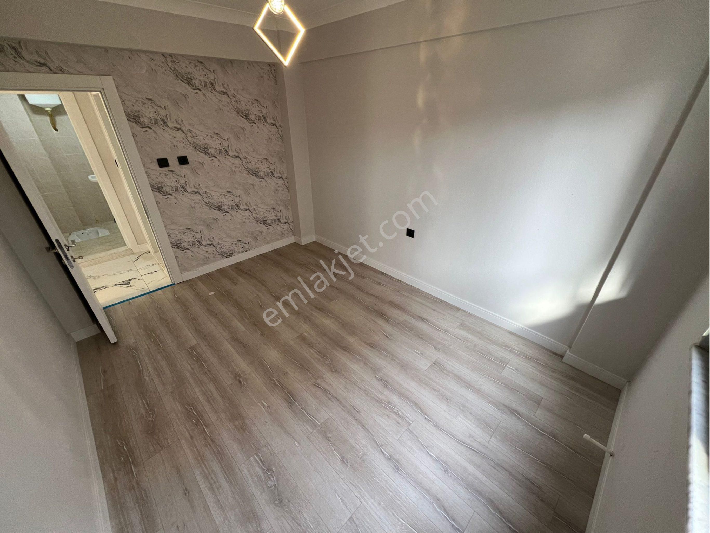 Cemre Emlak'tan Lüx Full Yenilenmiş Ayrı Mutfak Satılık 2+1 Daire - Görsel 35