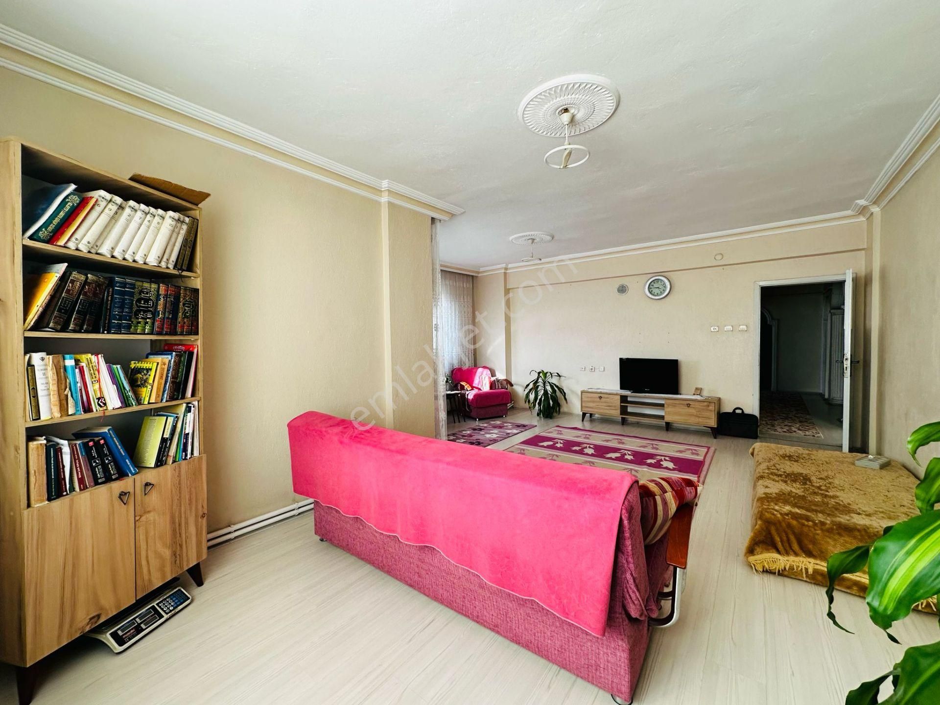 Erenler Mh Hasköy Sit'de Satılık Arakat 4+1 Bakımlı Geniş Daire - Görsel 4