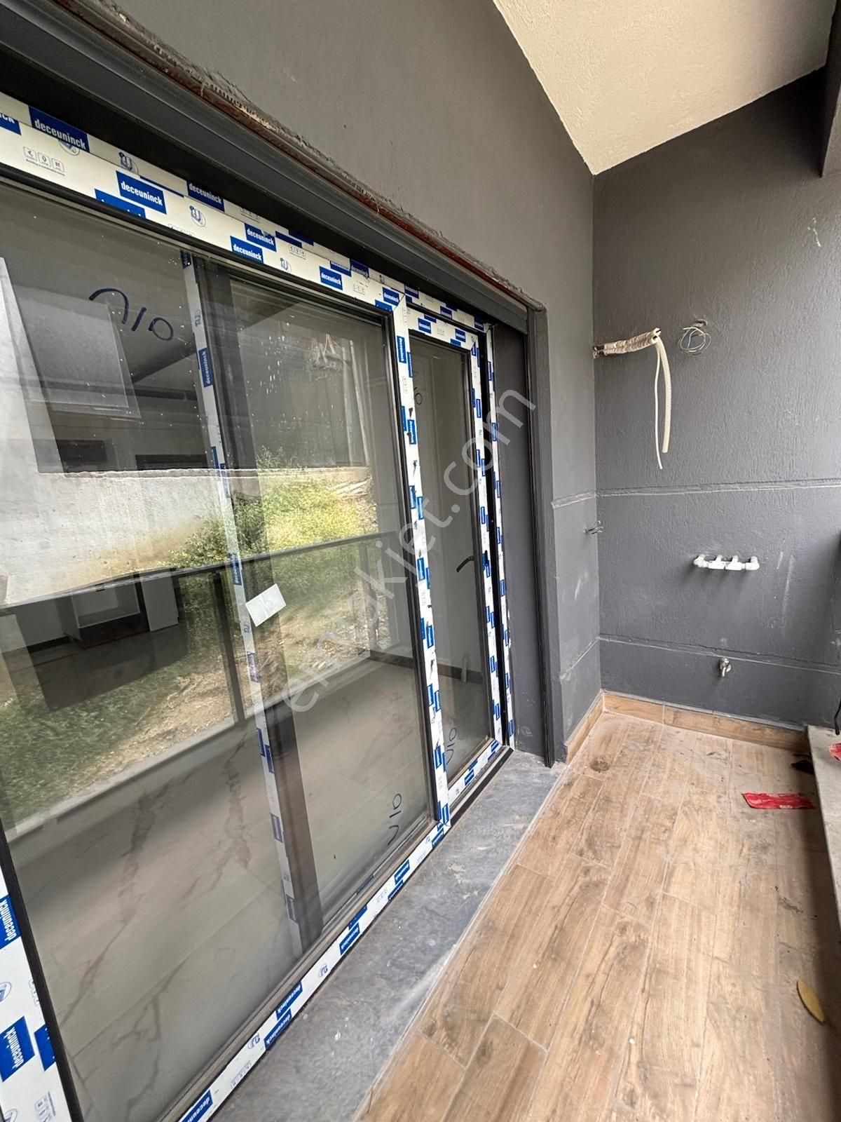 Kuşadası Merkezde Satilik 1+1 Daire - Görsel 6