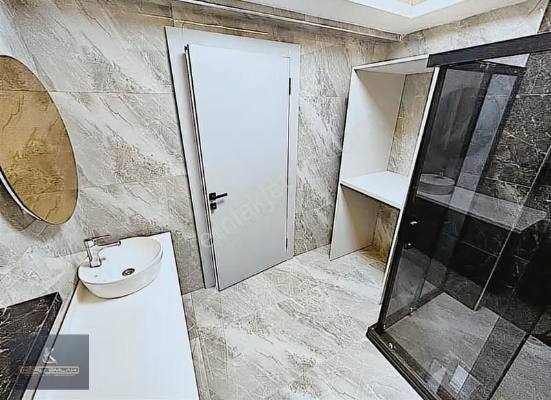 Ovacık Mahallesinde Ultra Lüks Yapı Yerden Isıtma Ada Mutfaklı - Görsel 24