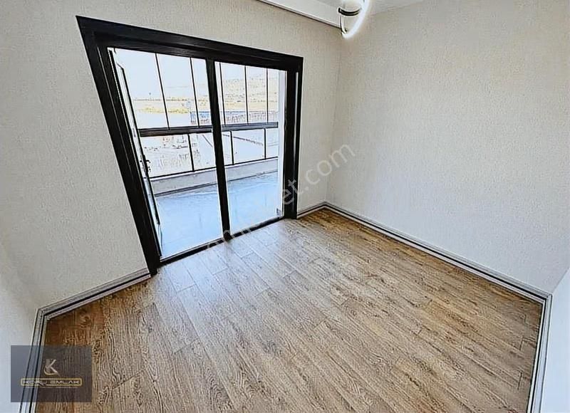 Ovacık Mahallesinde Ultra Lüks Yapı Yerden Isıtma Ada Mutfaklı - Görsel 12