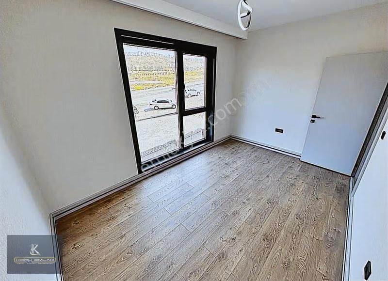 Ovacık Mahallesinde Ultra Lüks Yapı Yerden Isıtma Ada Mutfaklı - Görsel 26