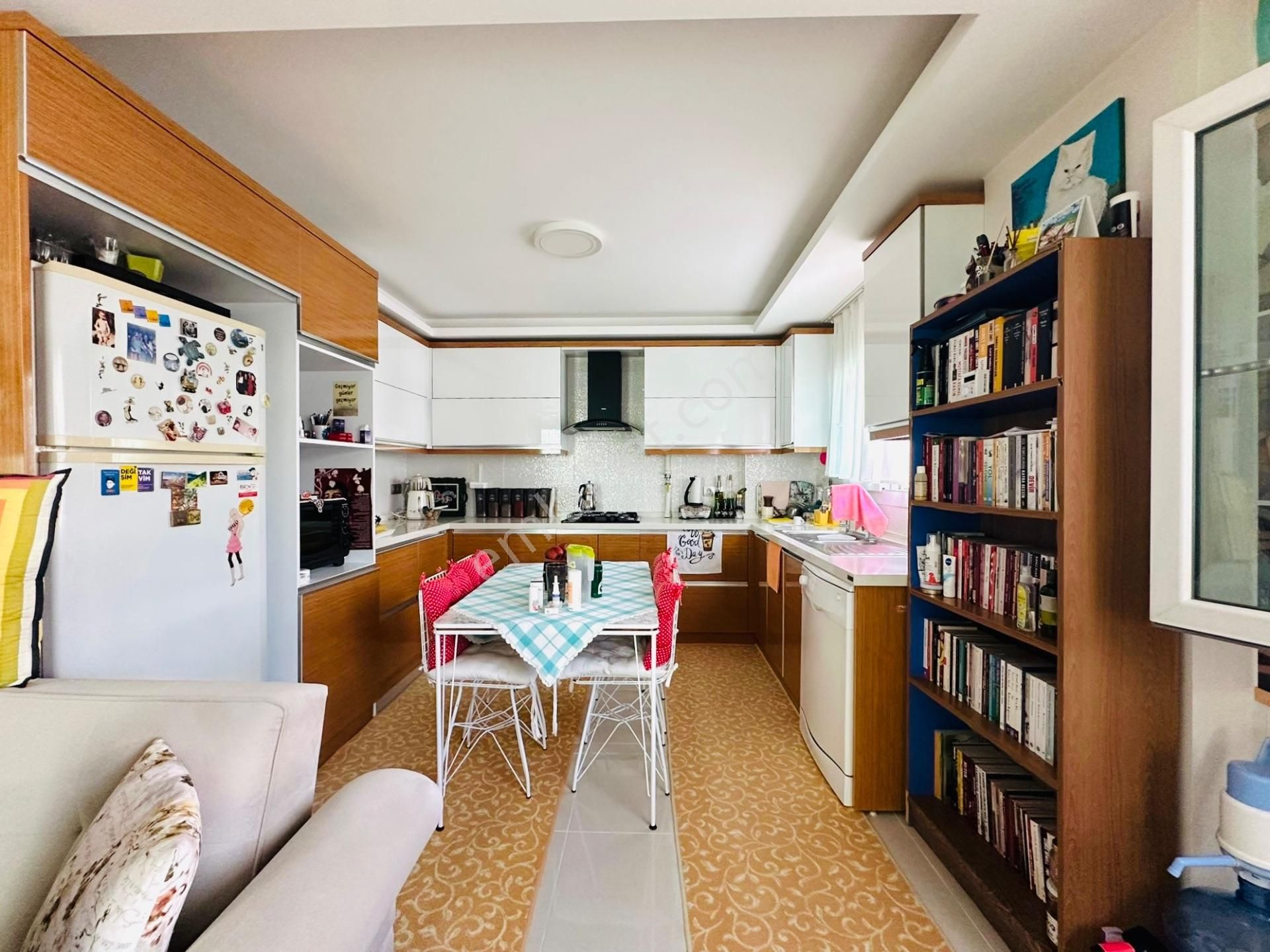 Ege Mah. Havuzlu Site İçinde Geniş Bakımlı 2+1 Daire Satılık - Görsel 10