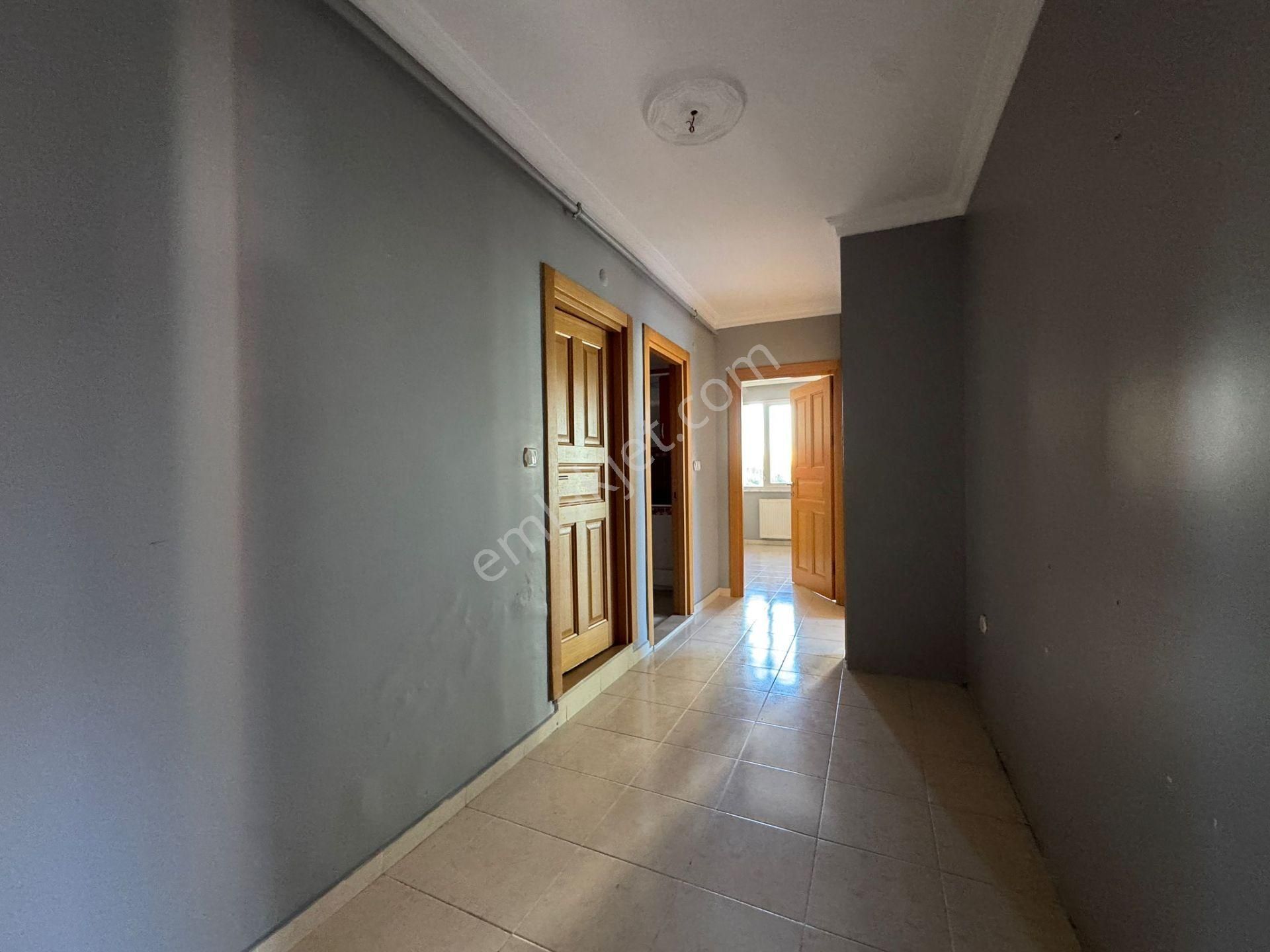 Beylikdüzü Yakuplu Da Satılık 2+1 Arakat Metrobüse Yürüme 2 Dk - Görsel 5