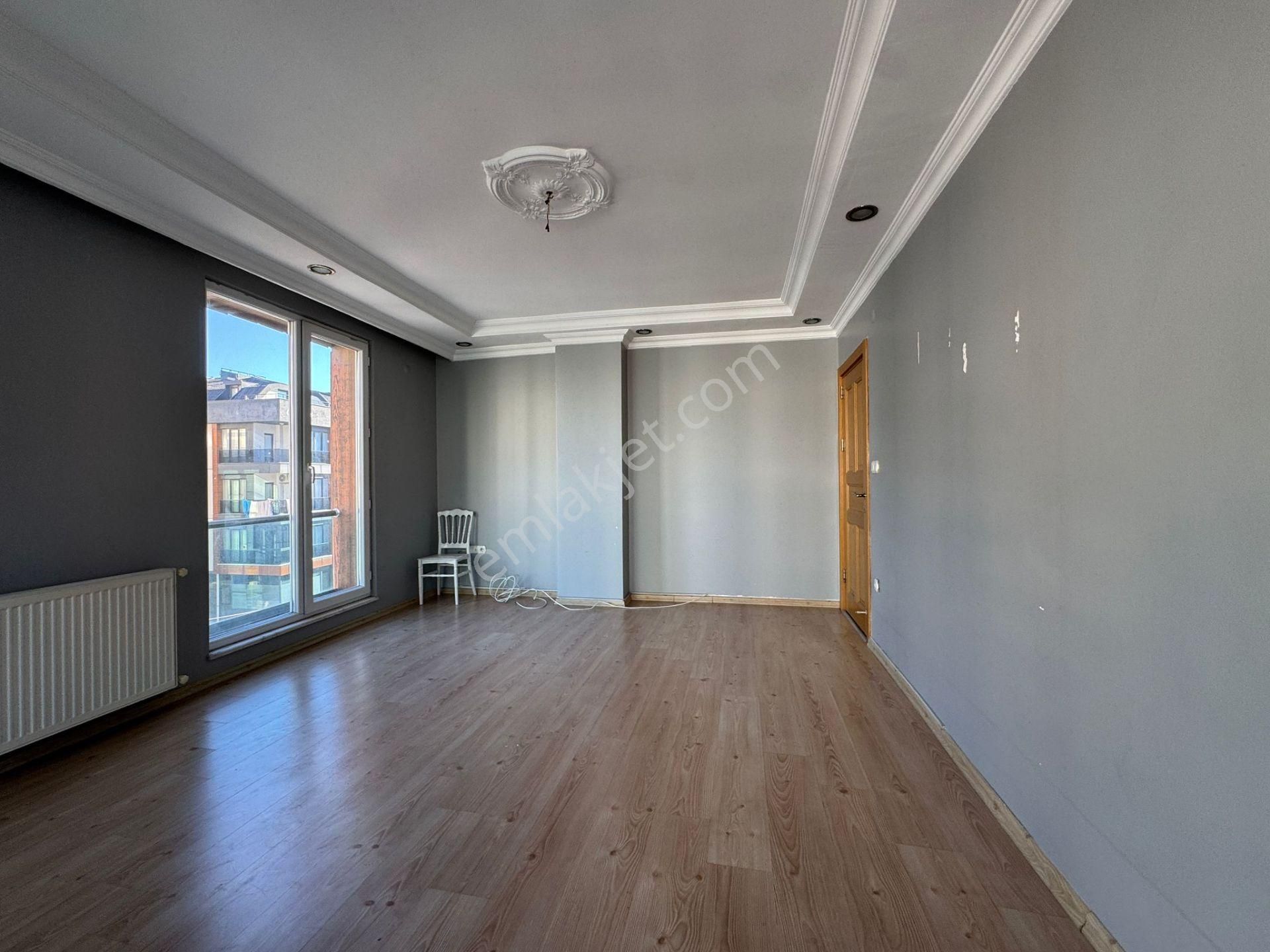 Beylikdüzü Yakuplu Da Satılık 2+1 Arakat Metrobüse Yürüme 2 Dk - Görsel 10