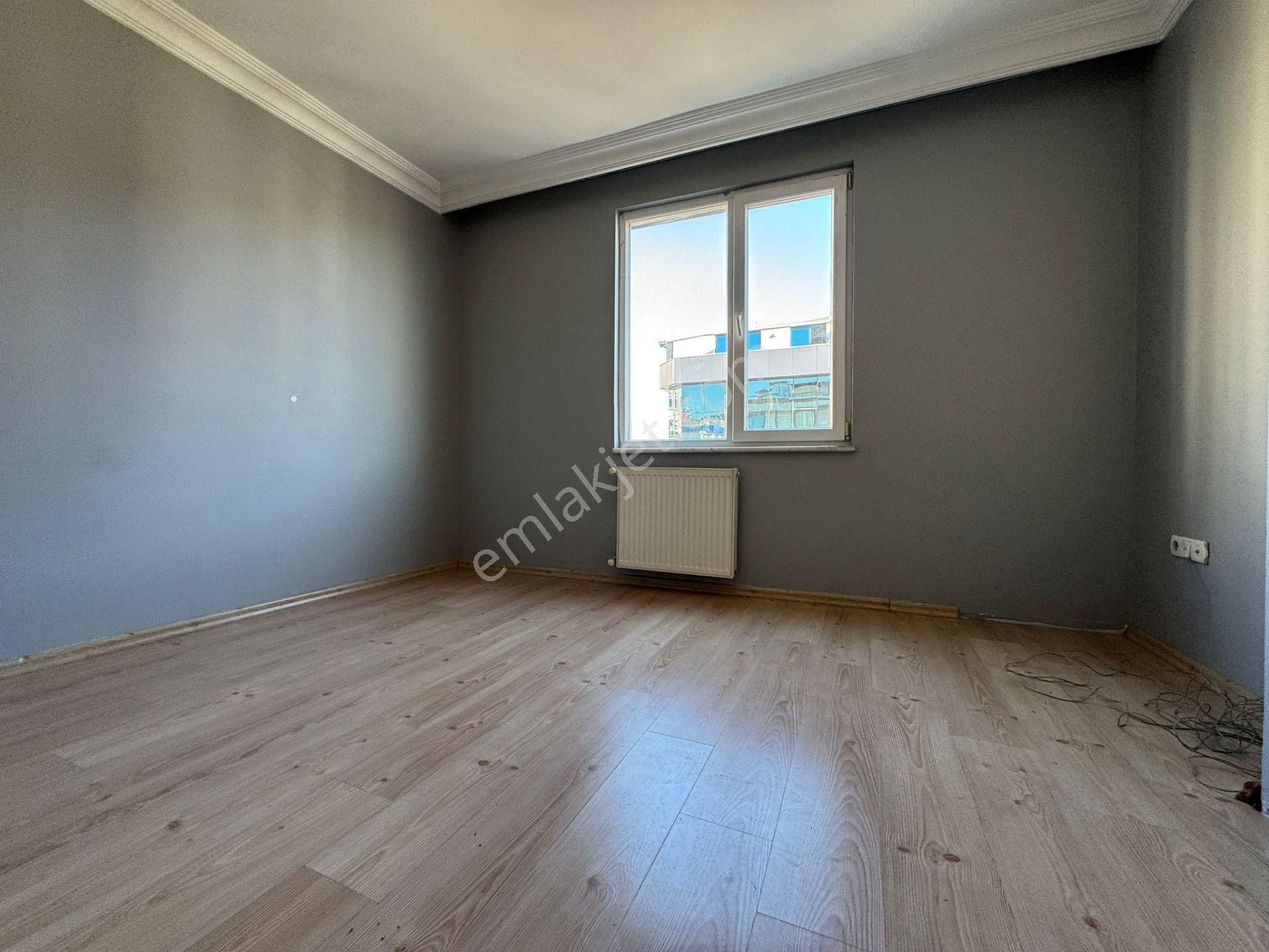 Beylikdüzü Yakuplu Da Satılık 2+1 Arakat Metrobüse Yürüme 2 Dk - Görsel 27