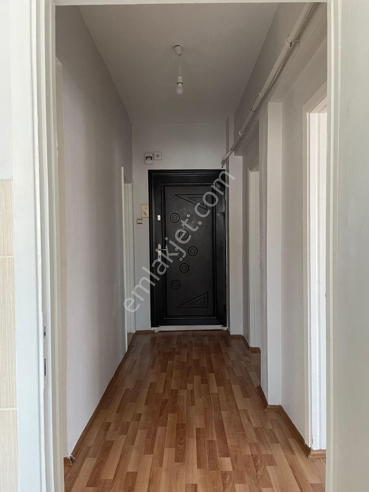 Değirmendere Yüzbaşılar'da 3+1 Kiralık Daire - Görsel 26