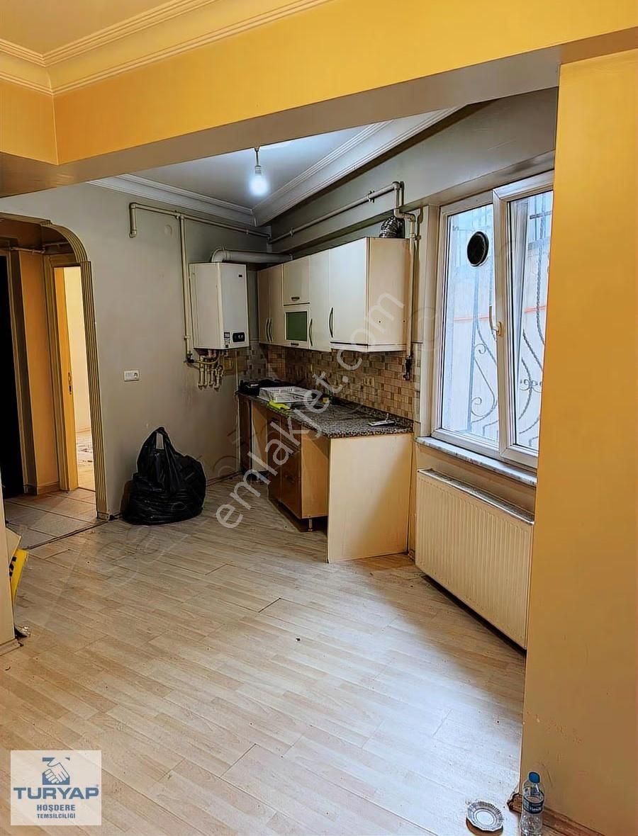 Hürriyet Mahallesi Merkezi Konum Kiralık 1+1 Boş Daire - Görsel 2