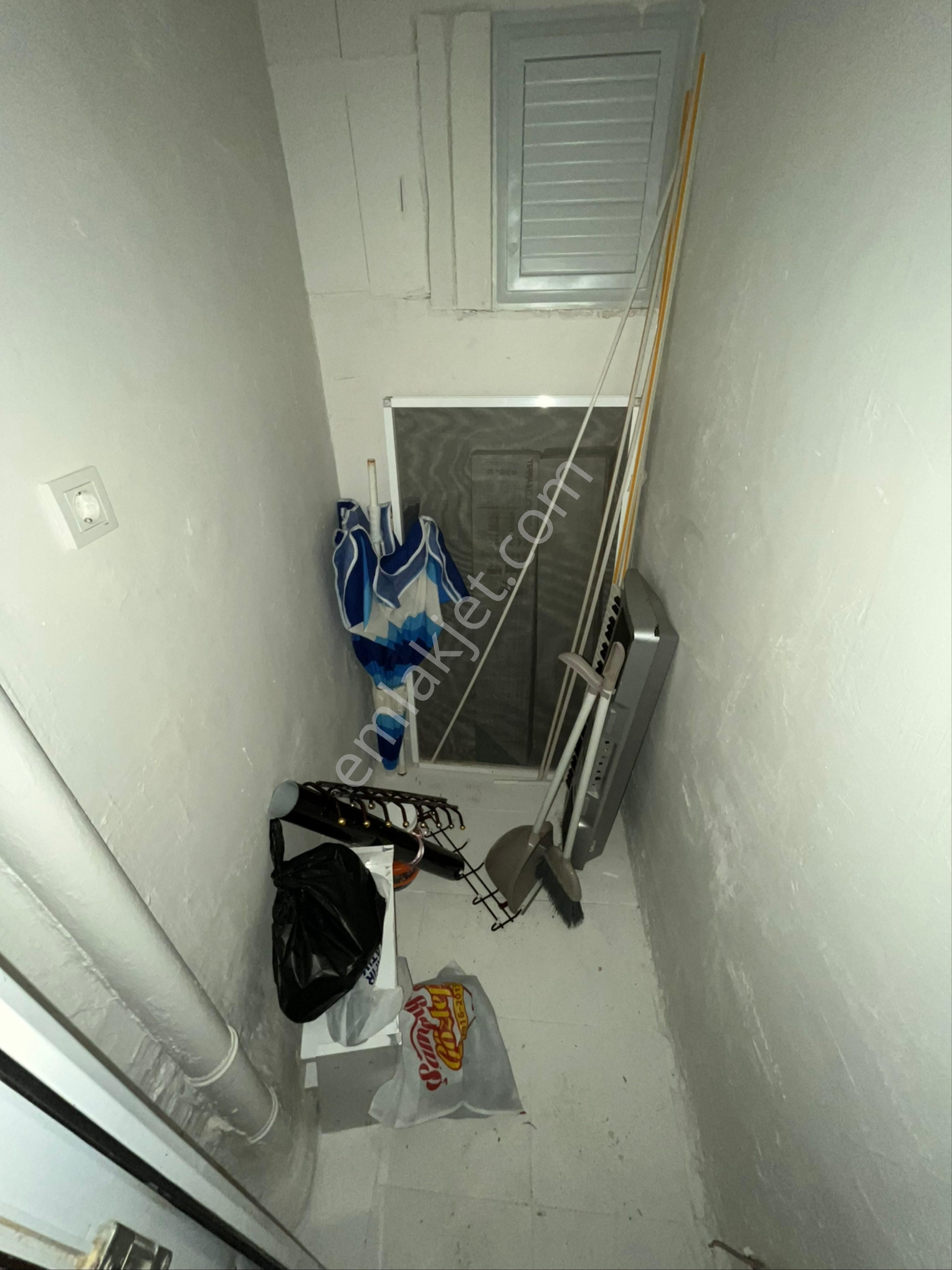 Göztepe Güzelyalıda 85m2 Yüksegiriş Köşe Ferah Daire - Görsel 28