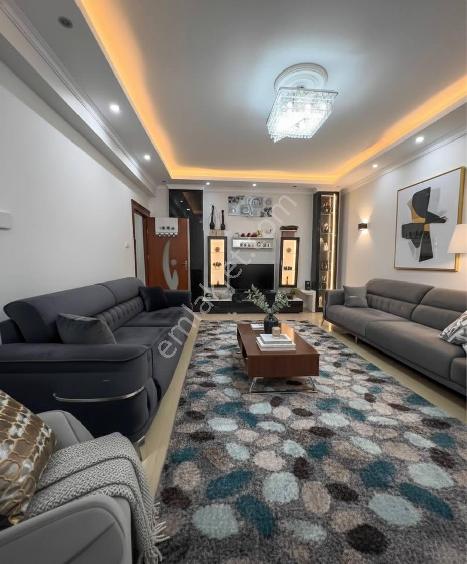 🎉 Yeni Yılın Fırsat Dairesi! 200 M², 4+1 Geniş Ve Ferah