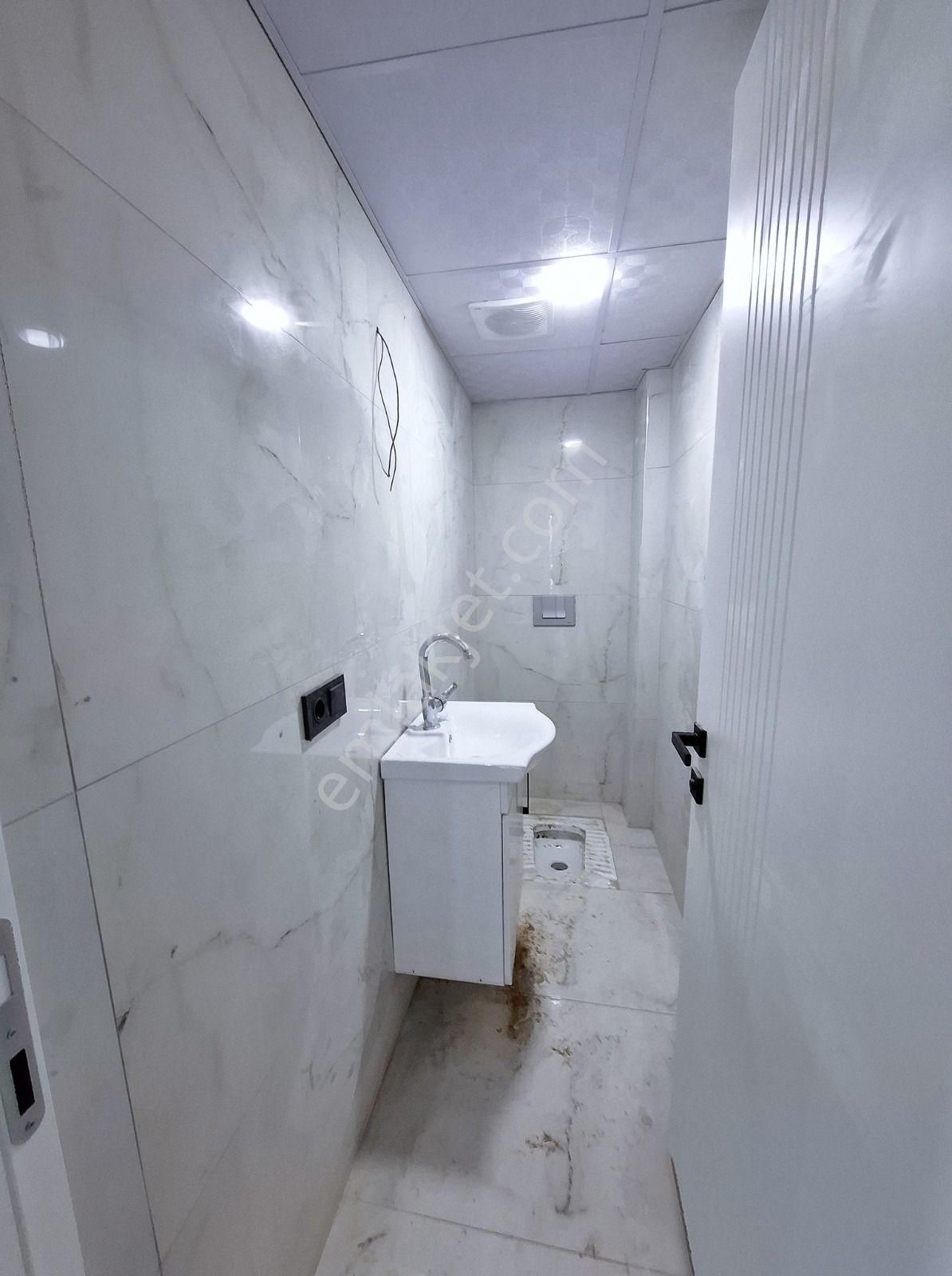 Bakırlı Hüdai Oral Caddesinde Cadde Üzerinde Satılık Son 3 Tane Ön Cephe 2+1/95 M2 Daire Ler - Görsel 13