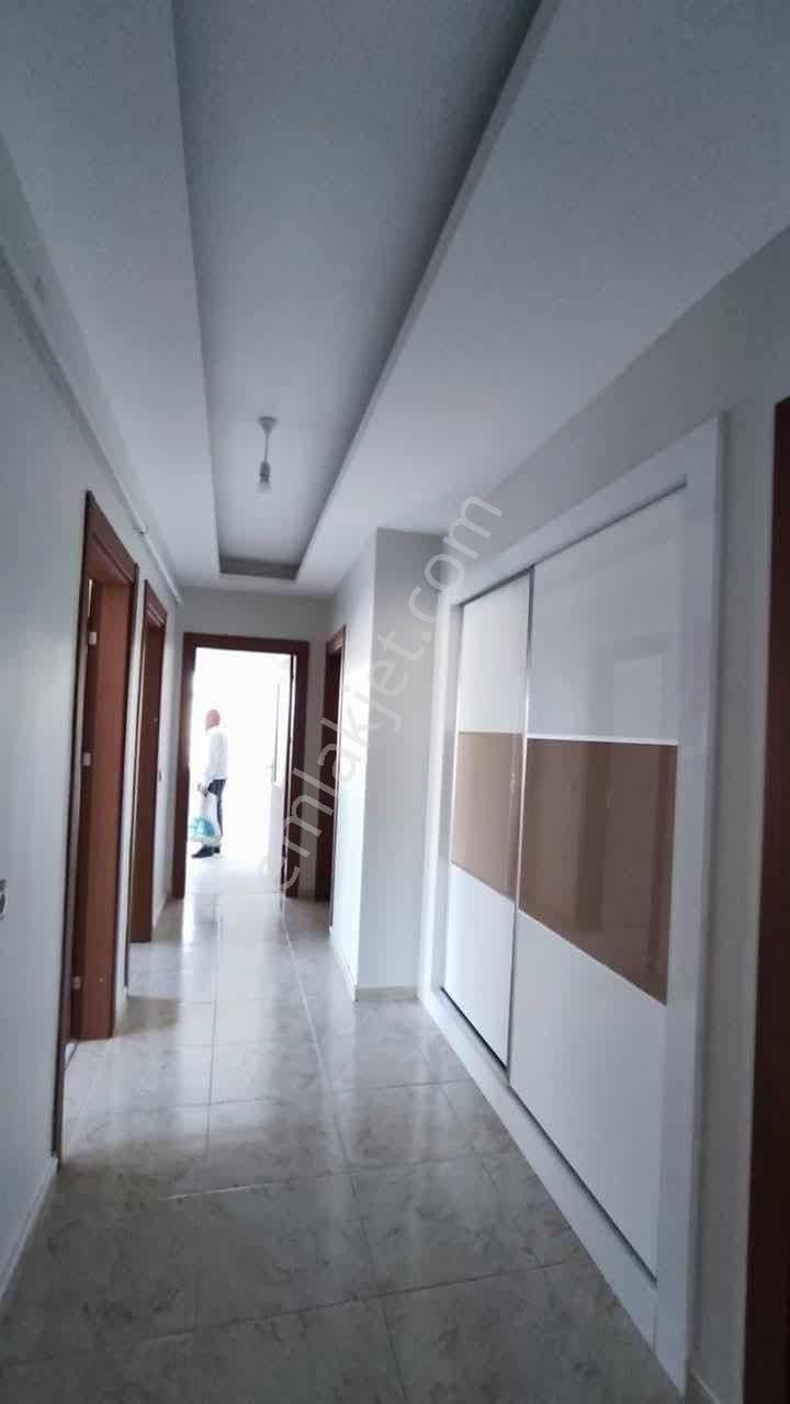 Akkubbe Konutlarında En Geniş 3+1 Boş Hisse Güvenlikli Site İçi - Görsel 7