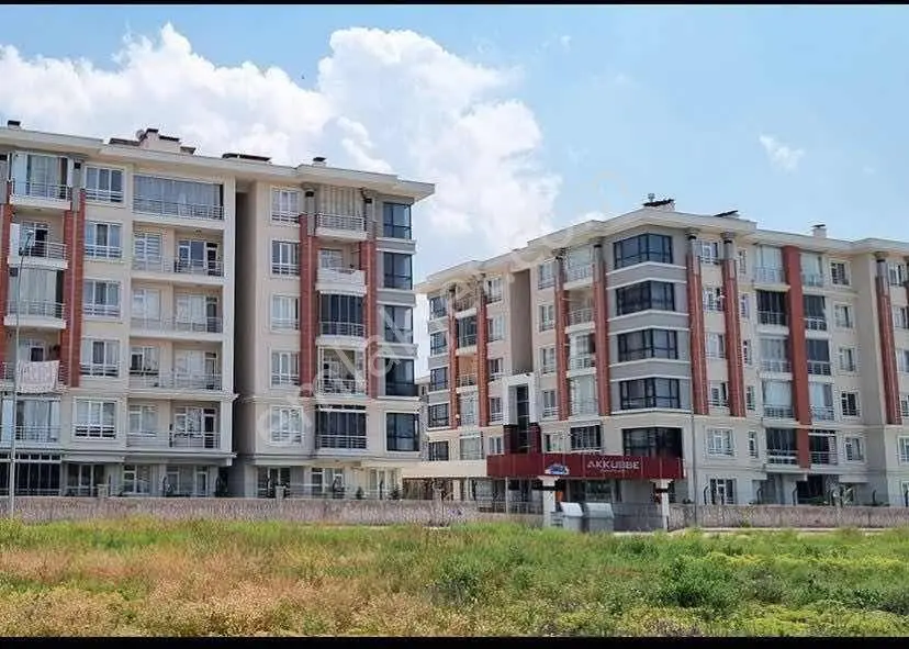 Akkubbe Konutlarında En Geniş 3+1 Boş Hisse Güvenlikli Site İçi - Görsel 7
