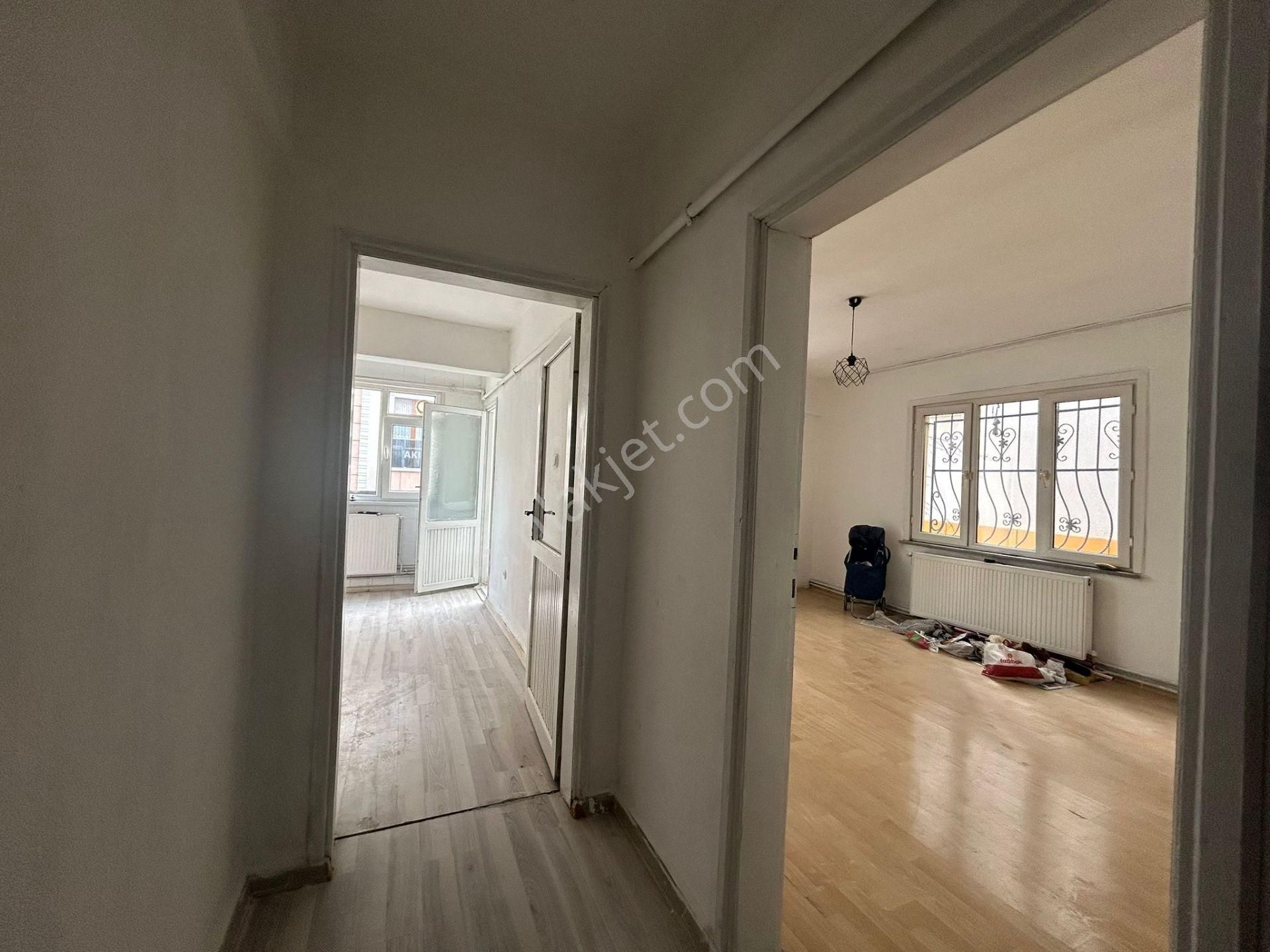 Meclis Mahallesi – Atalay Sokak’ta Kiralık 2+1 Daire - Görsel 6