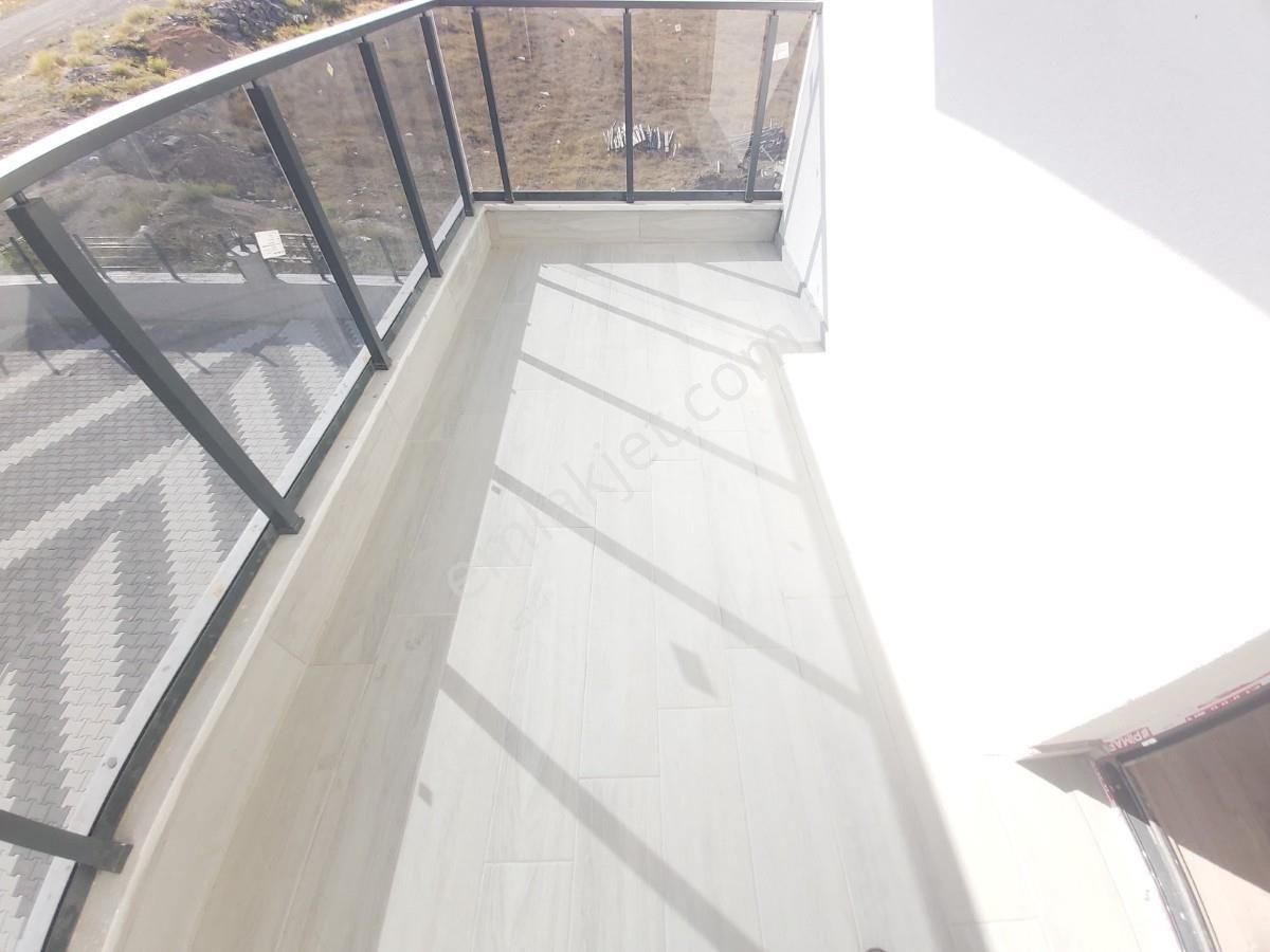 Sincan Saraycık Mah 4+1 Ultra Lüx E.banyolu Bağımsız Sıfır Daire - Görsel 30